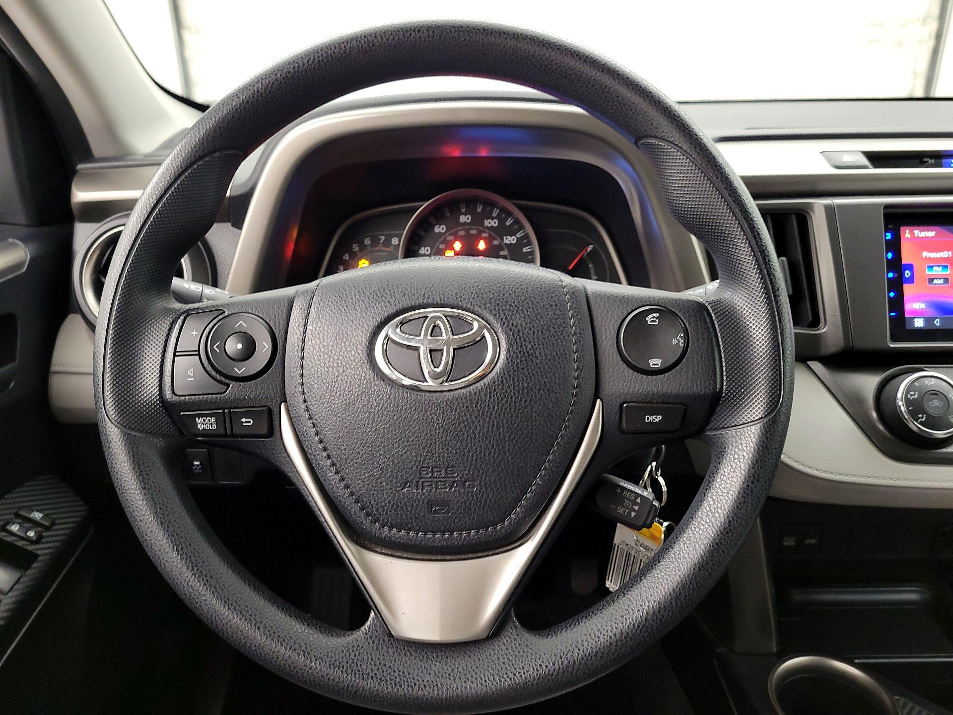 Thumbnail: 2014 Toyota RAV4 - 10
