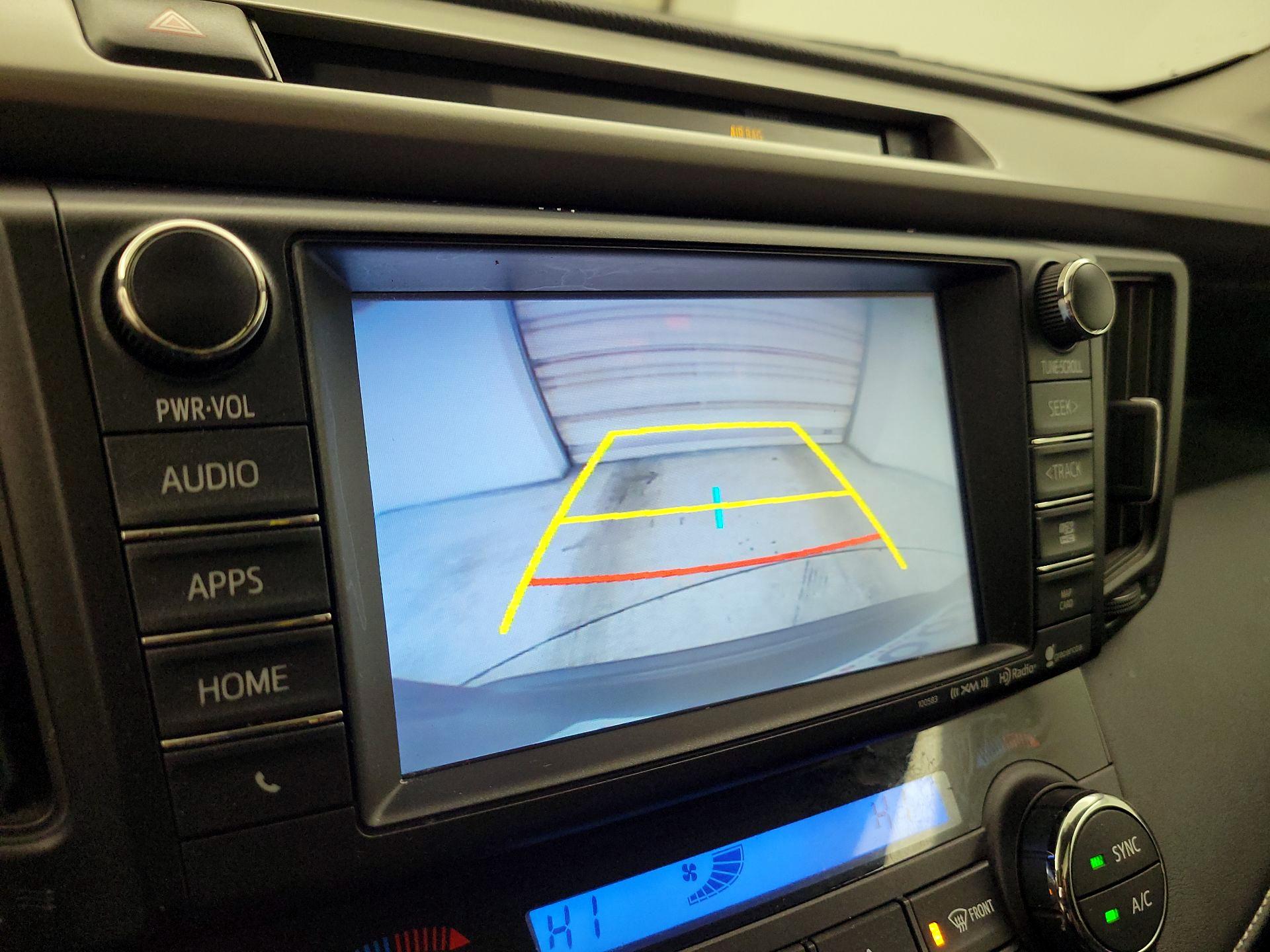 Thumbnail: 2016 Toyota RAV4 - 14