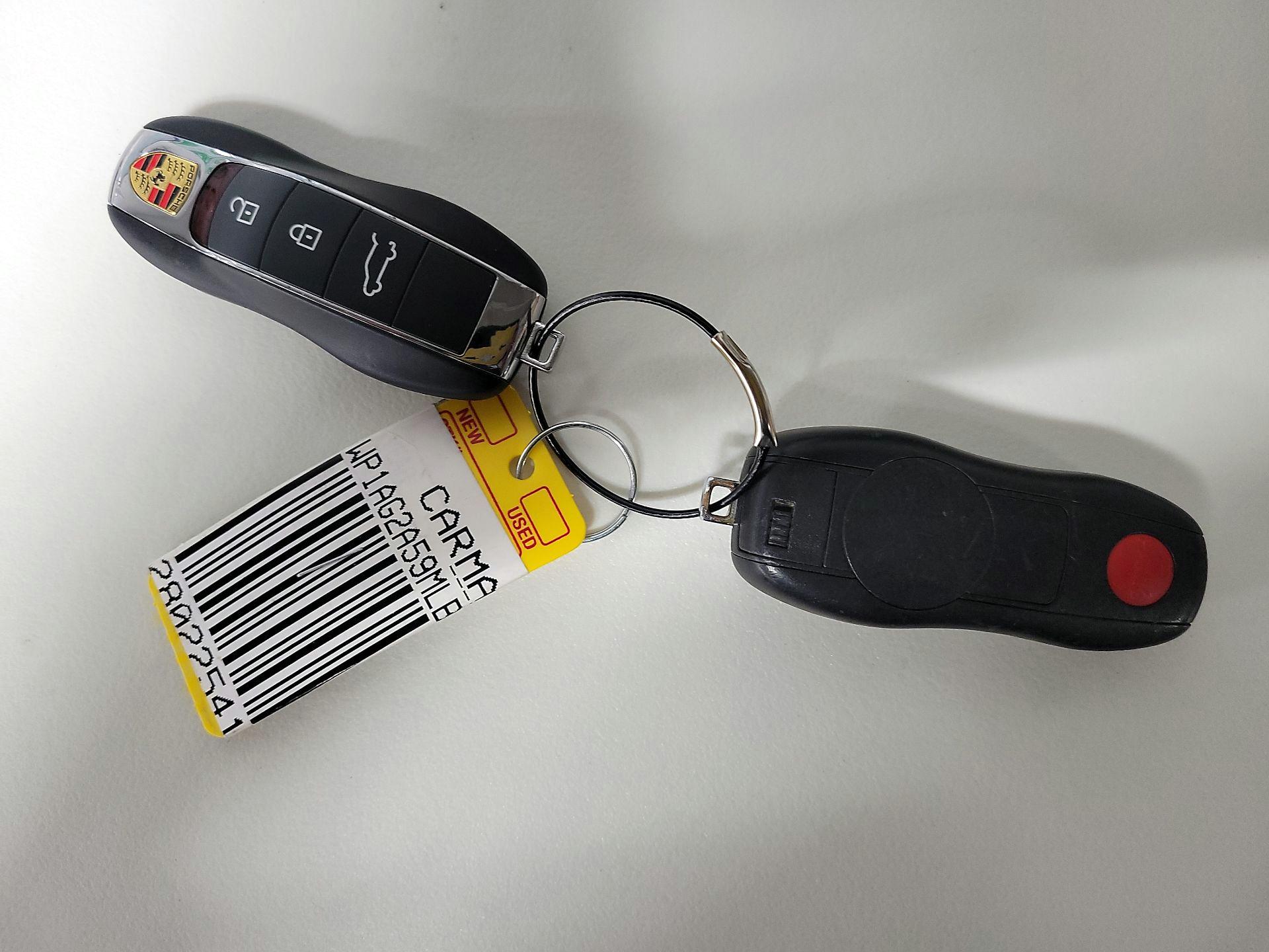 Thumbnail: 2021 Porsche Macan - 20