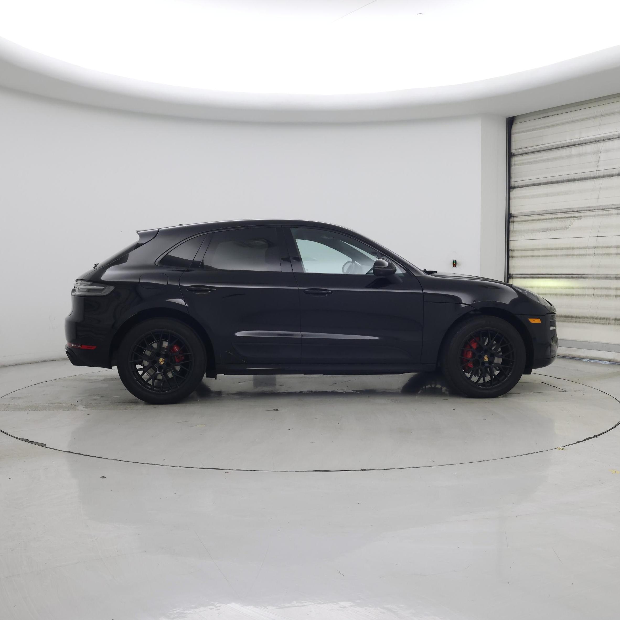 Thumbnail: 2021 Porsche Macan - 7
