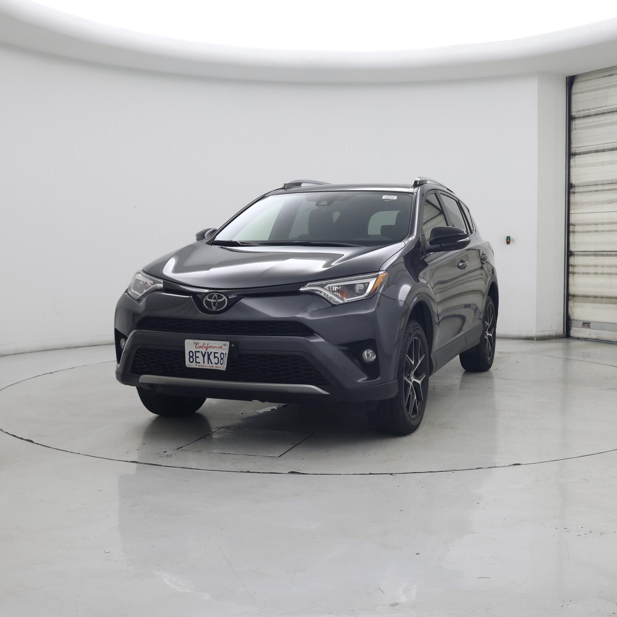 Thumbnail: 2018 Toyota RAV4 - 4