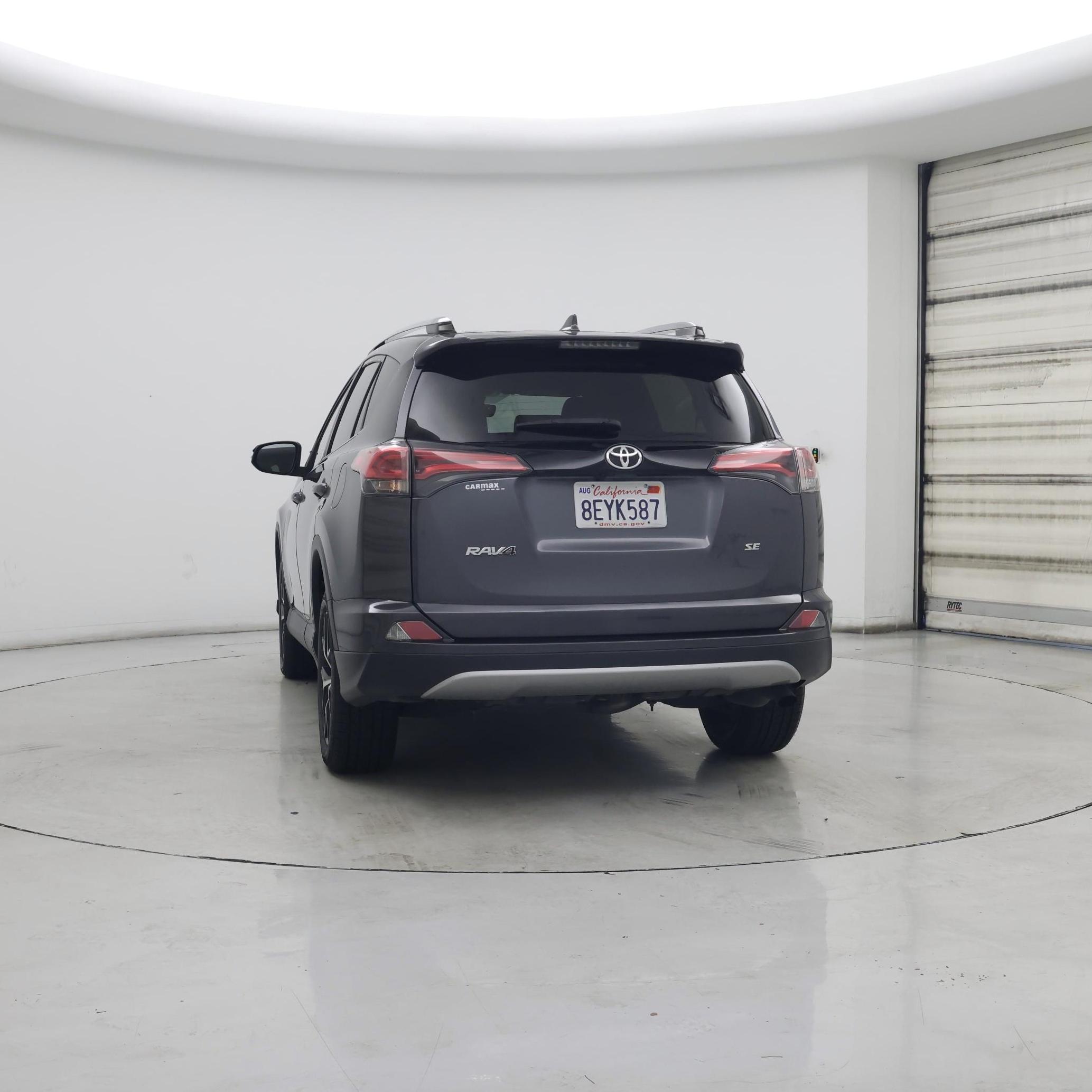 Thumbnail: 2018 Toyota RAV4 - 6