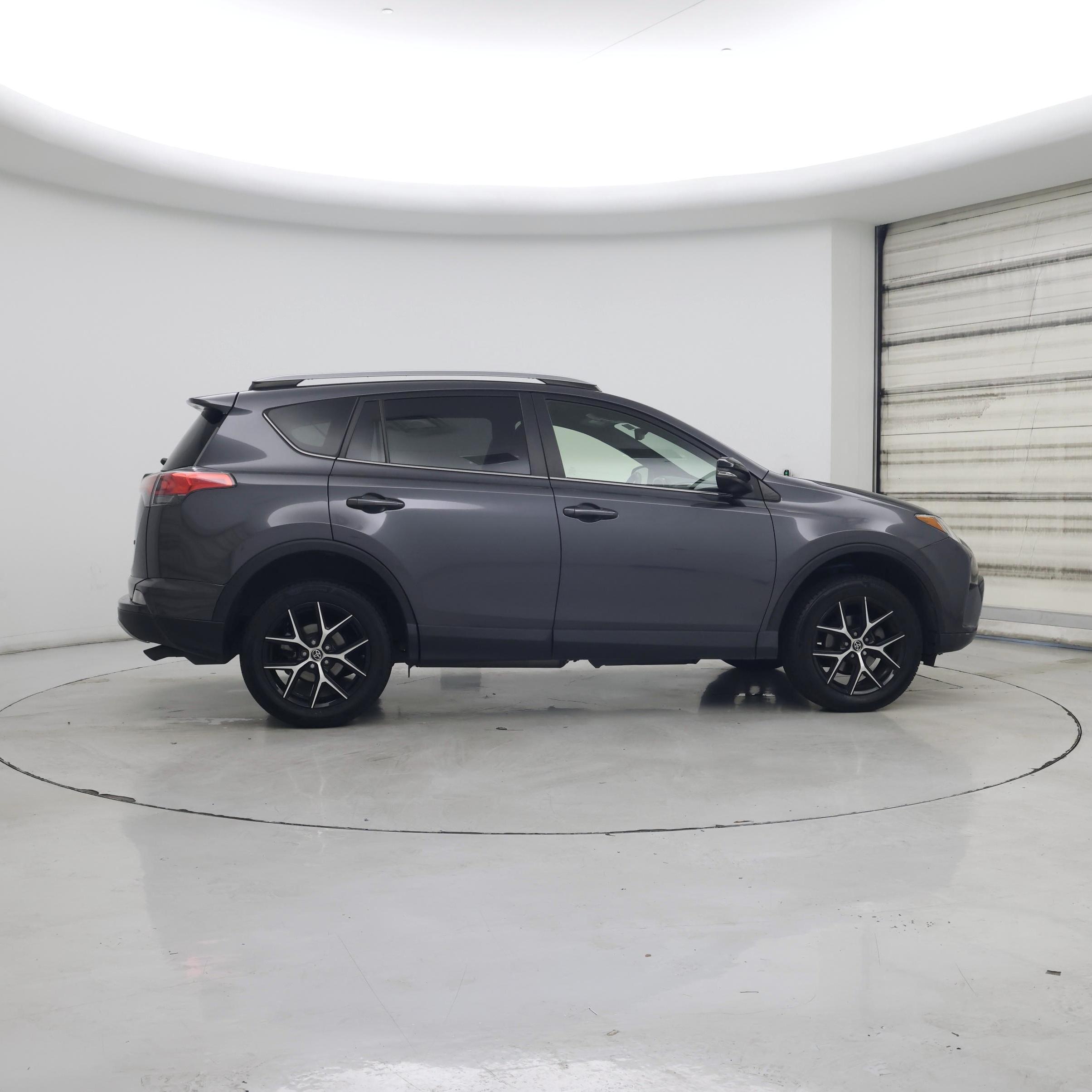 Thumbnail: 2018 Toyota RAV4 - 7