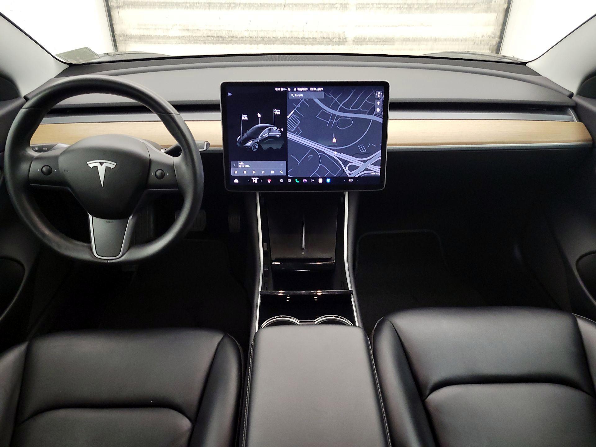 Thumbnail: 2019 Tesla Model 3 - 9