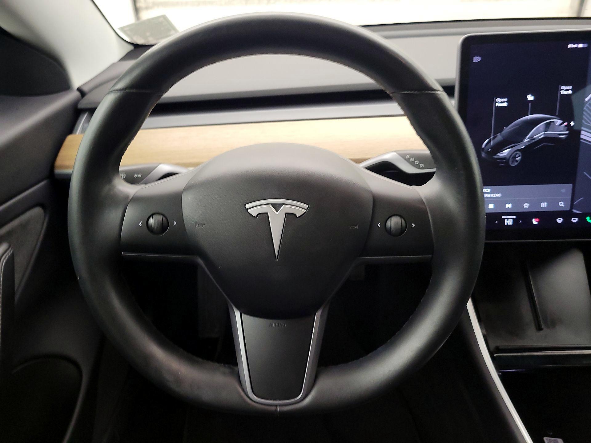 Thumbnail: 2019 Tesla Model 3 - 10