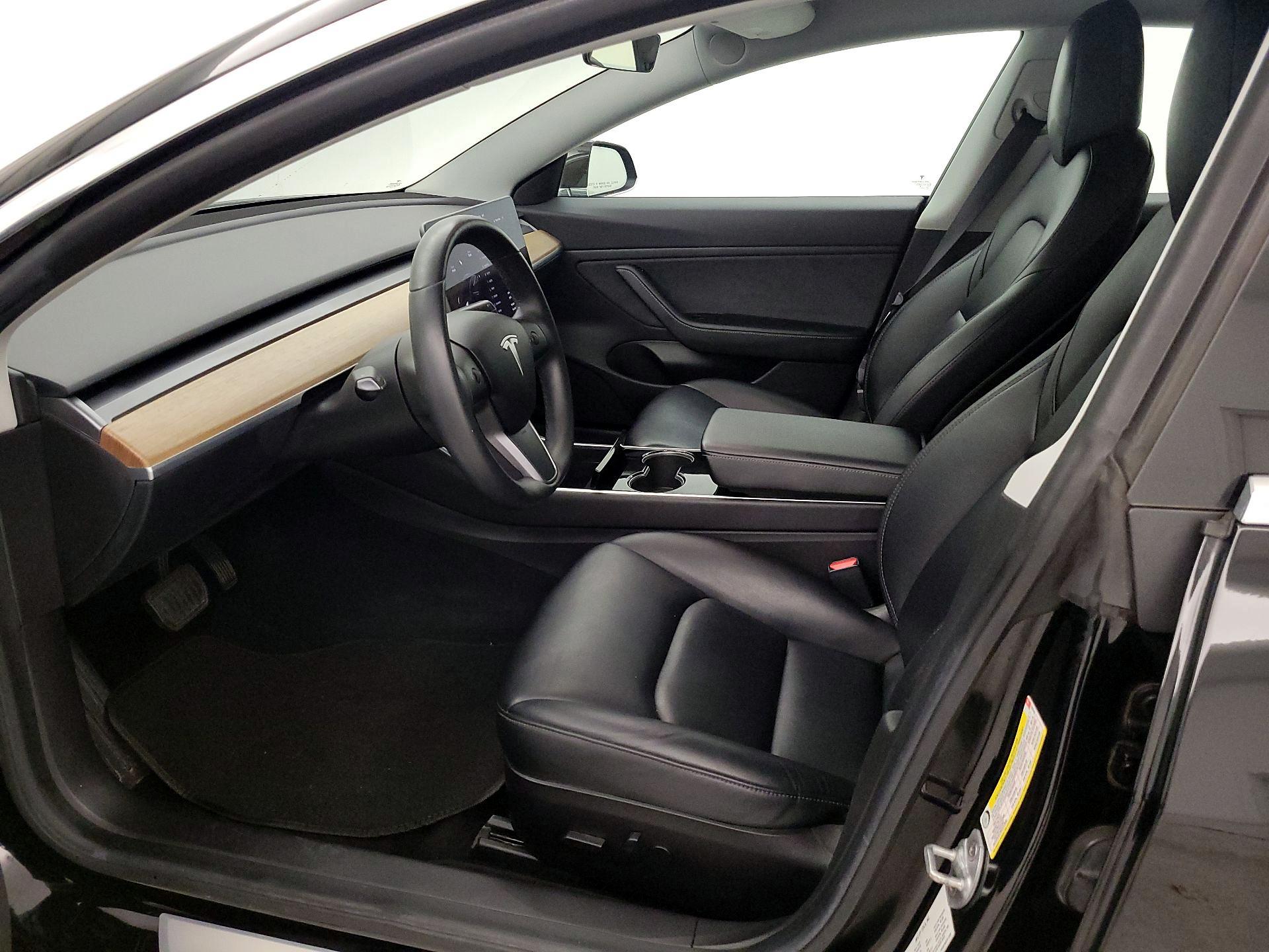 Thumbnail: 2019 Tesla Model 3 - 11