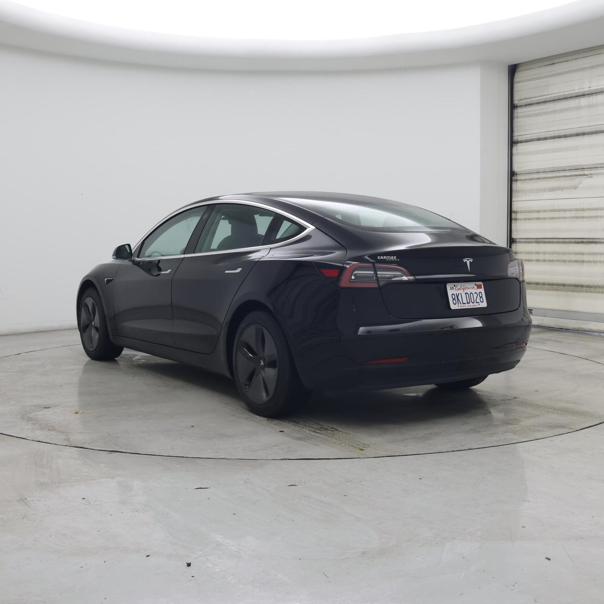 Thumbnail: 2019 Tesla Model 3 - 2