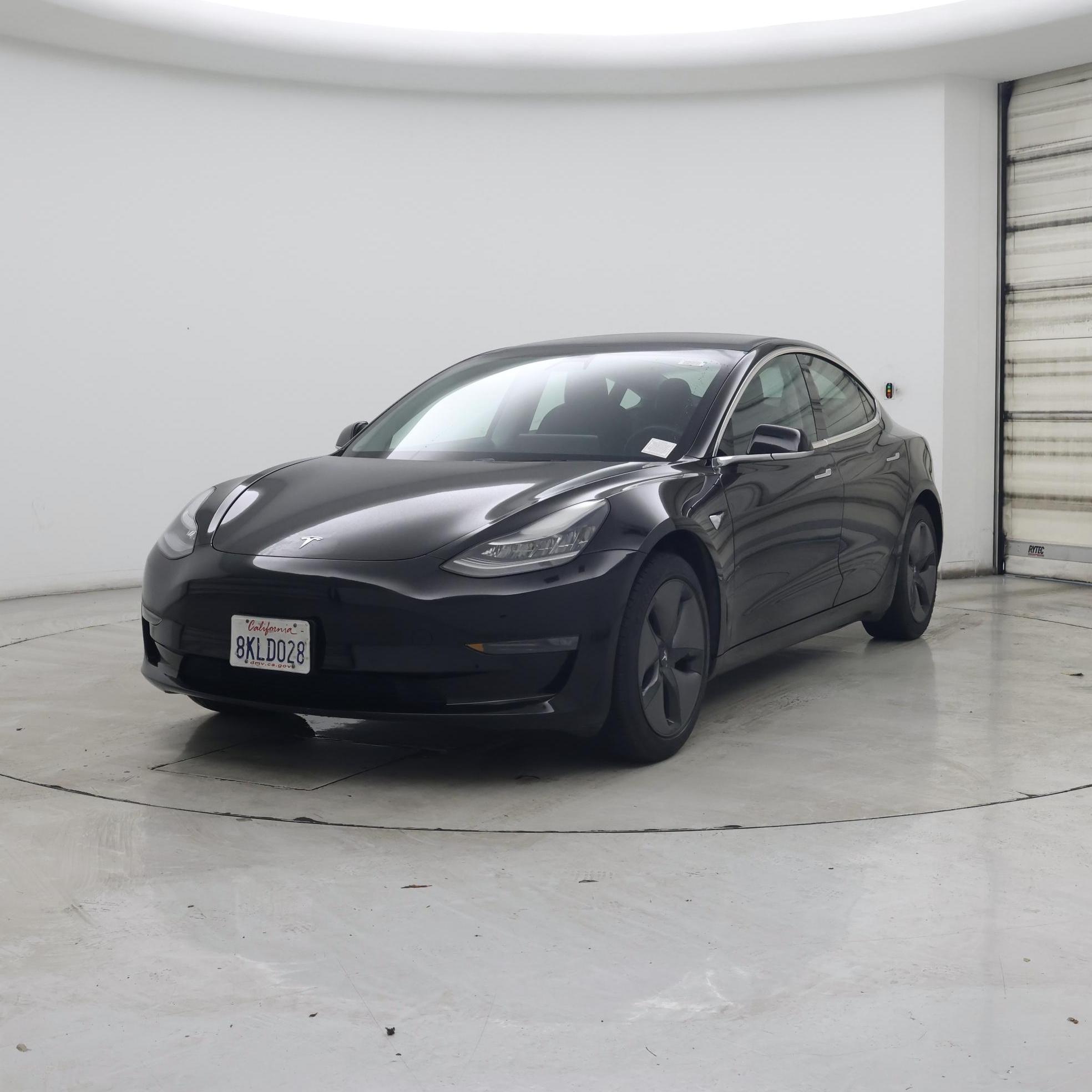 Thumbnail: 2019 Tesla Model 3 - 4