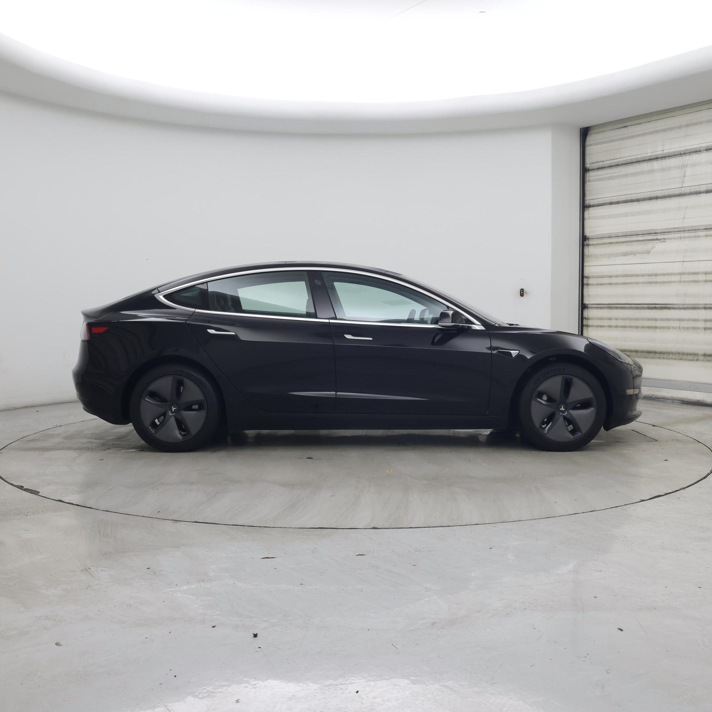 Thumbnail: 2019 Tesla Model 3 - 7