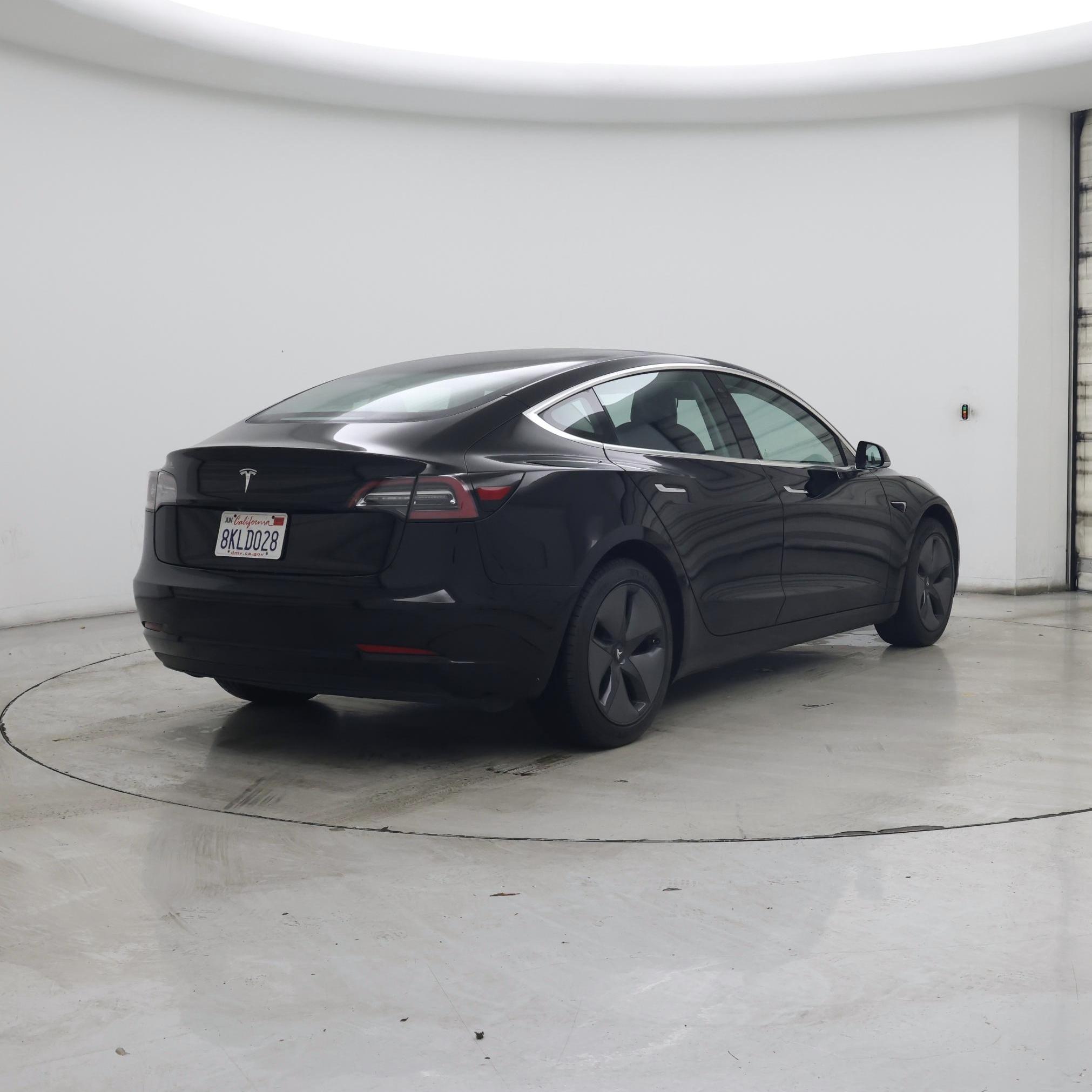 Thumbnail: 2019 Tesla Model 3 - 8
