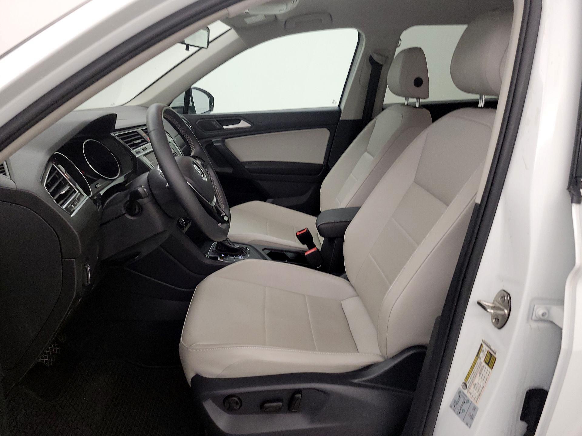 Thumbnail: 2021 Volkswagen Tiguan - 11