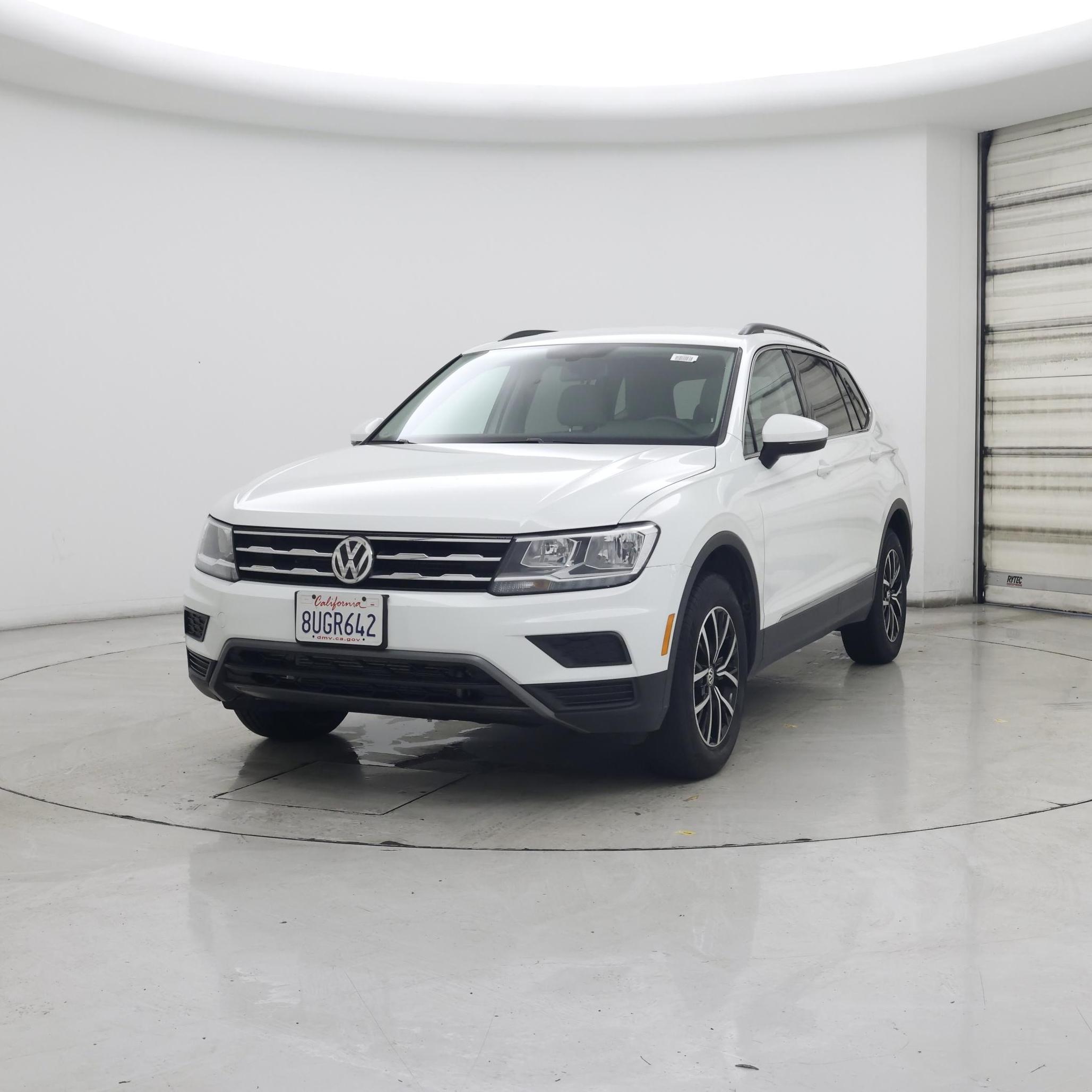 Thumbnail: 2021 Volkswagen Tiguan - 4