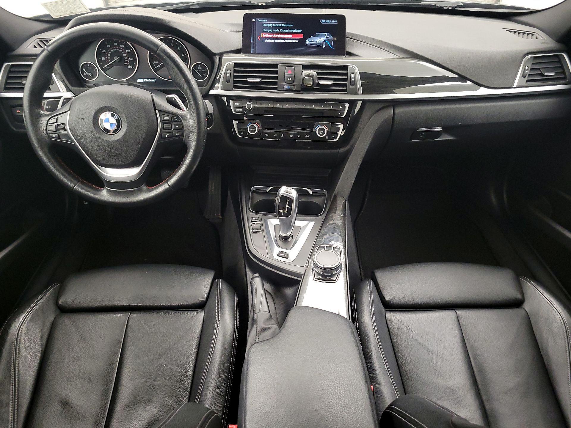 Thumbnail: 2018 BMW 3 Series - 9