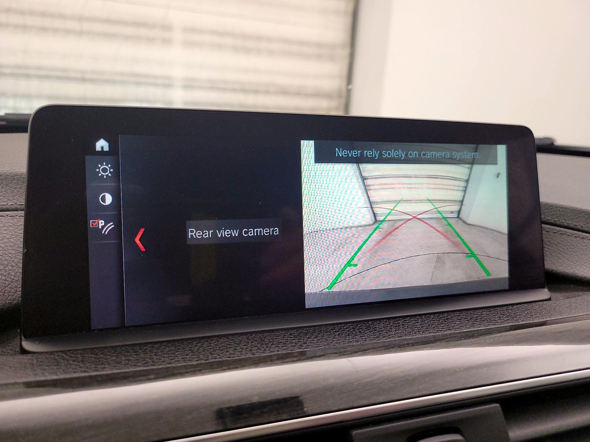 Thumbnail: 2018 BMW 3 Series - 15