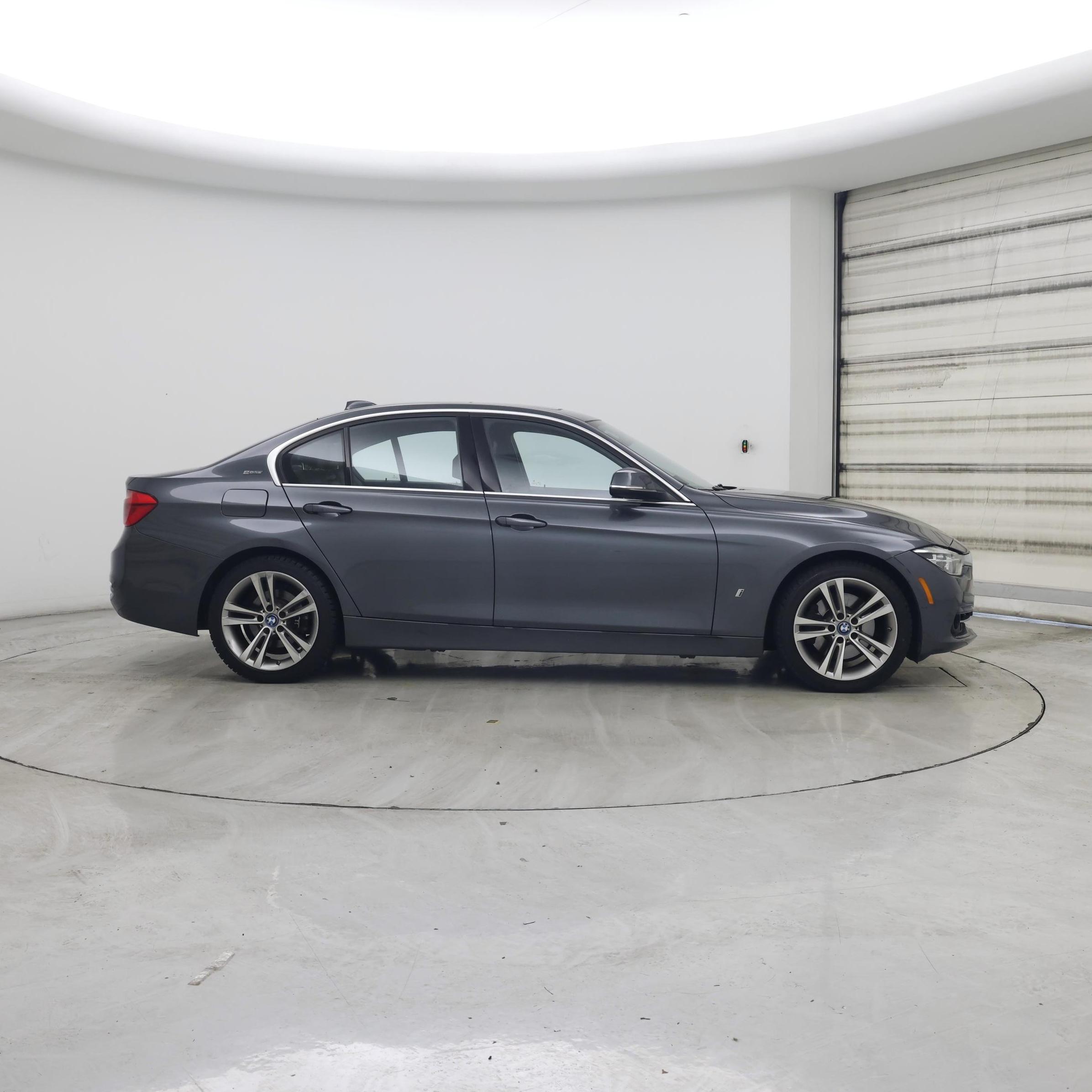 Thumbnail: 2018 BMW 3 Series - 7