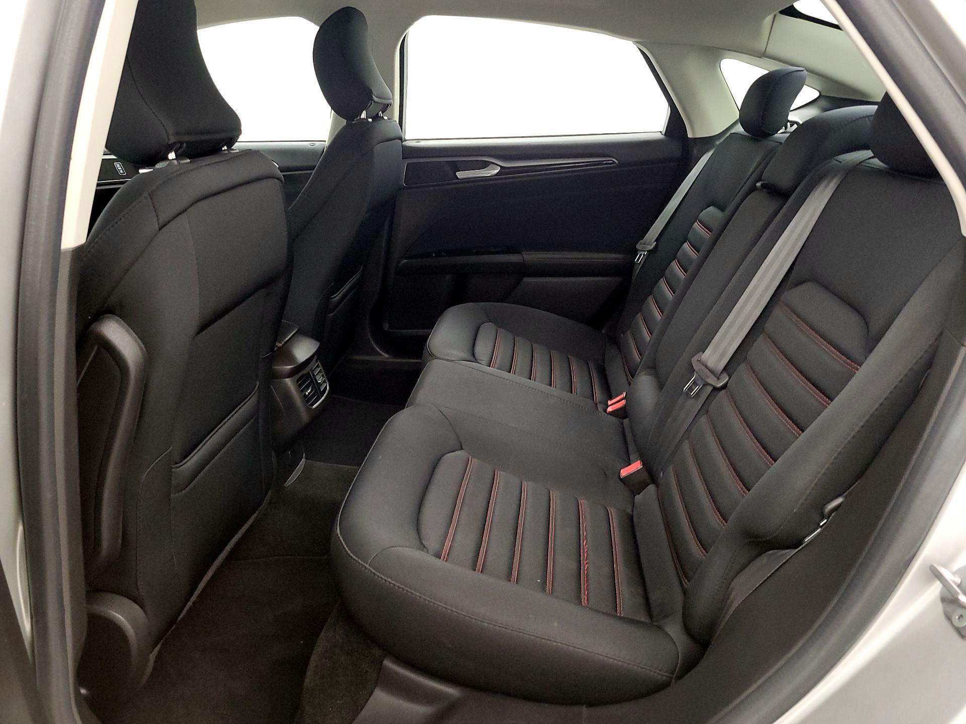 Thumbnail: 2016 Ford Fusion - 20