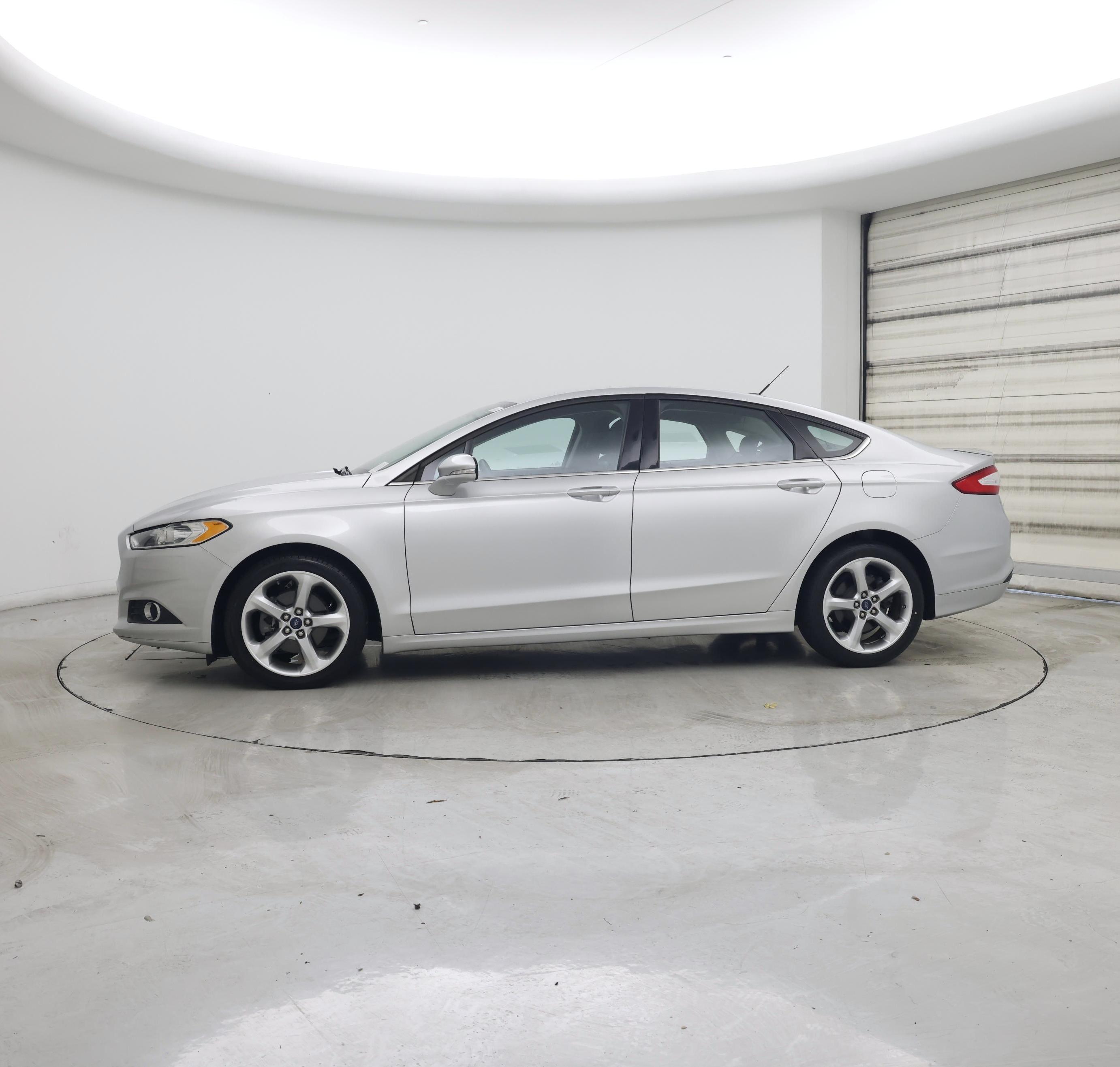 Thumbnail: 2016 Ford Fusion - 3