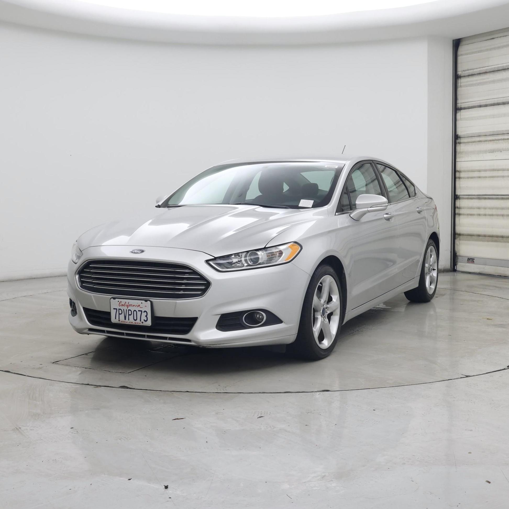 Thumbnail: 2016 Ford Fusion - 4