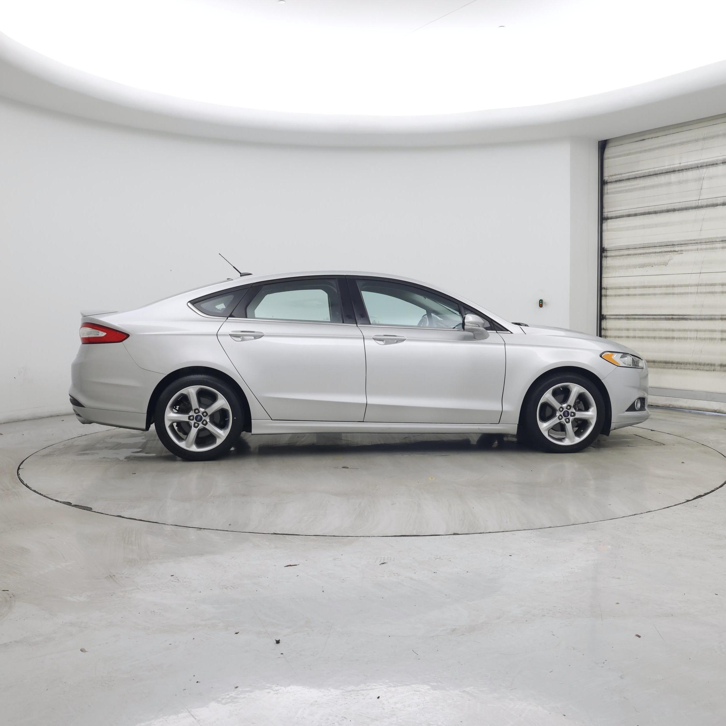 Thumbnail: 2016 Ford Fusion - 7