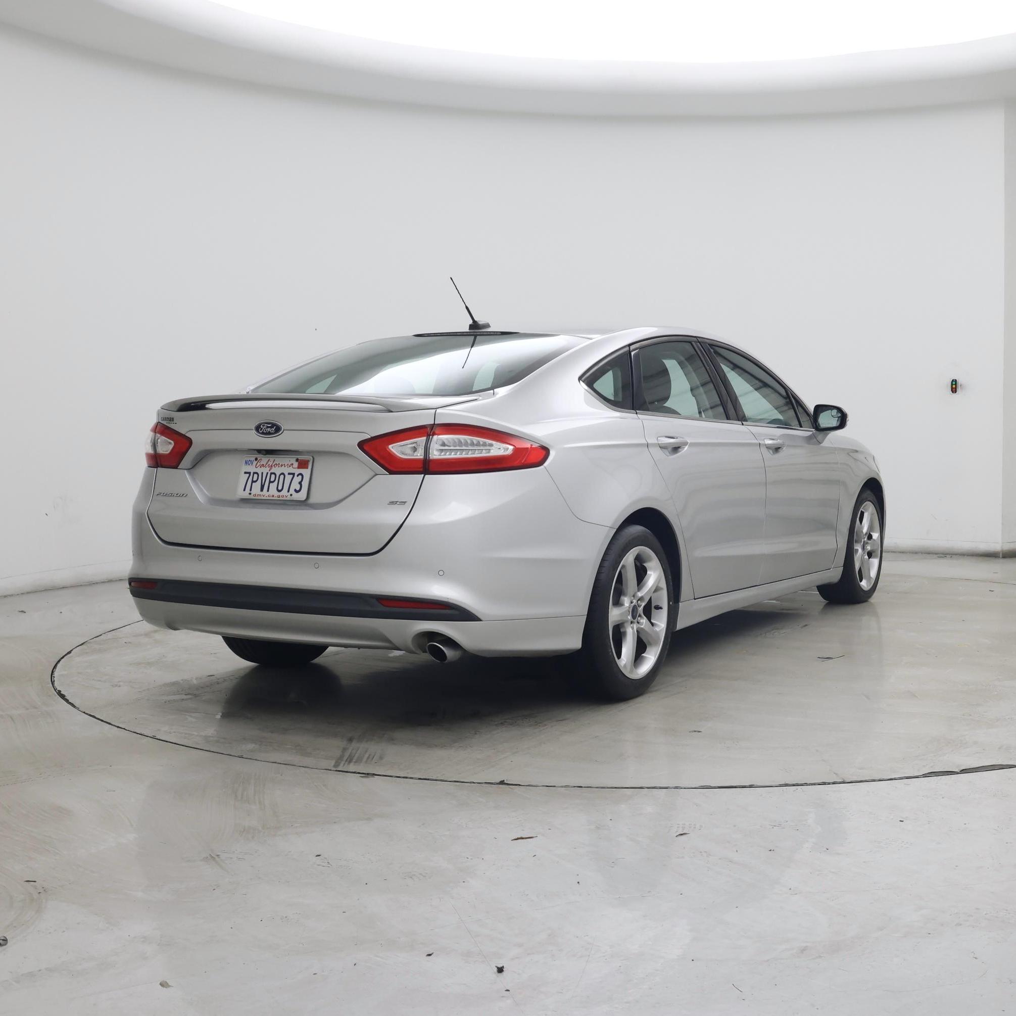 Thumbnail: 2016 Ford Fusion - 8