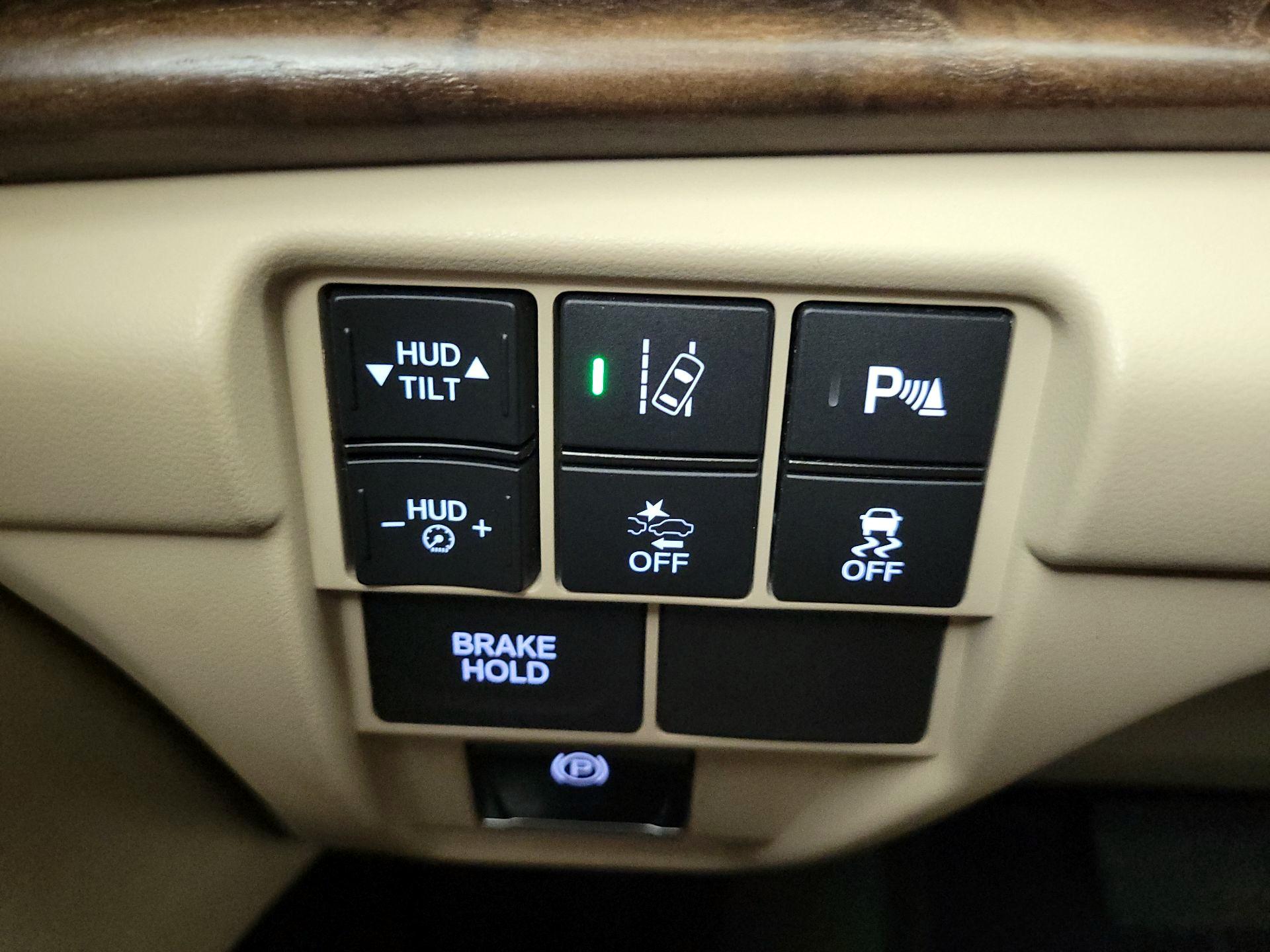 Thumbnail: 2020 Acura RDX - 13