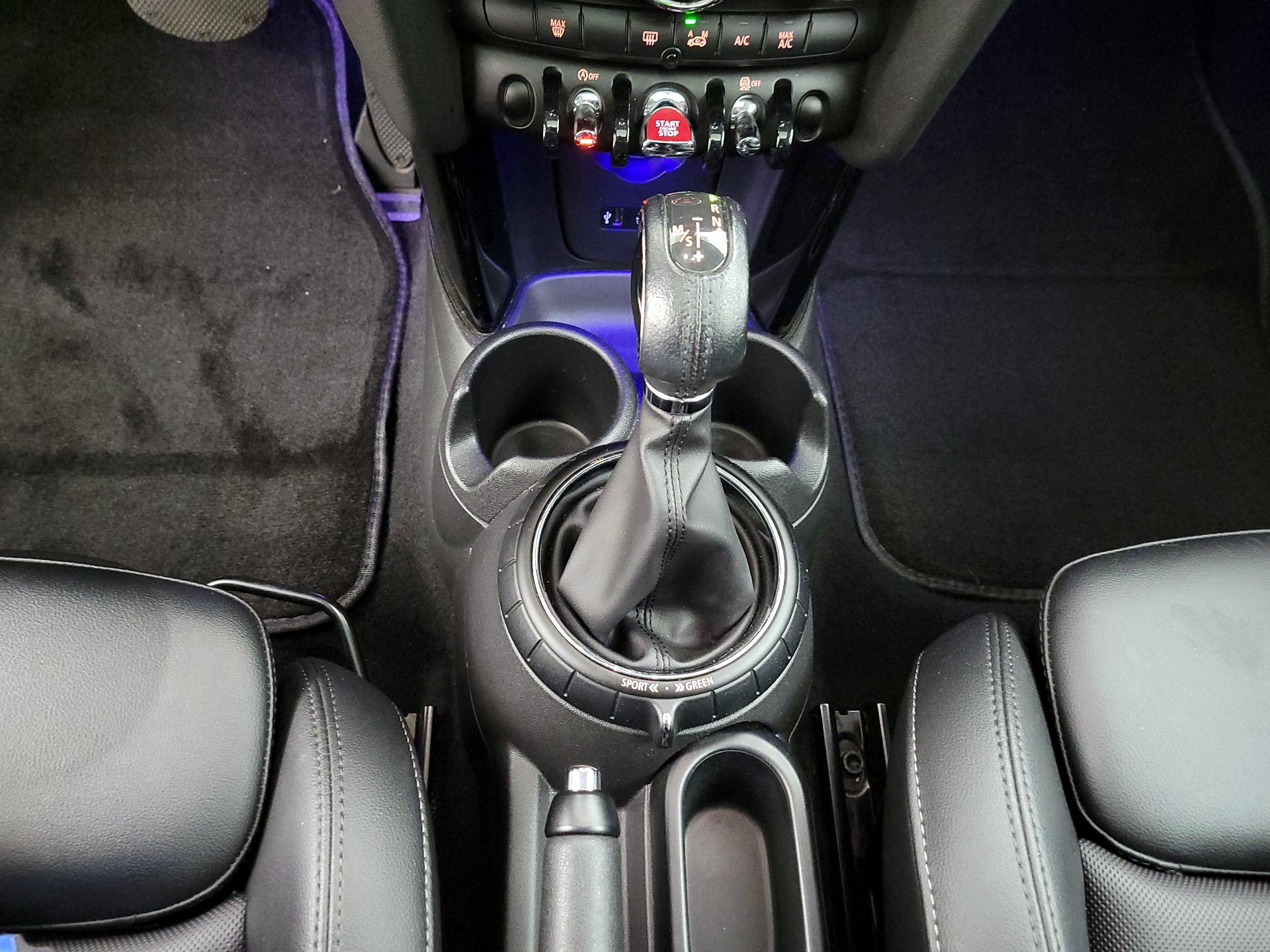 Thumbnail: 2016 MINI Cooper Hardtop - 16