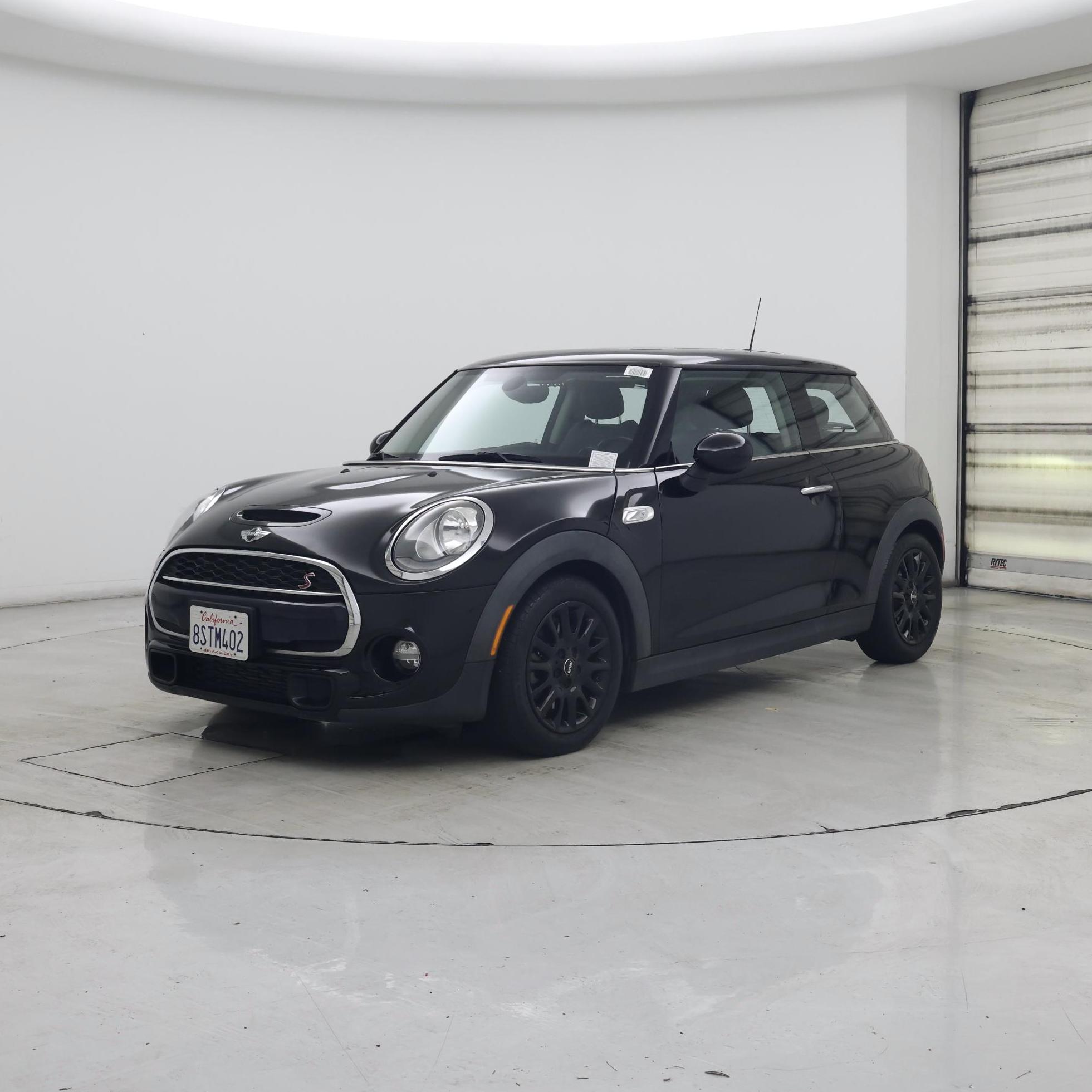 Thumbnail: 2016 MINI Cooper Hardtop - 4