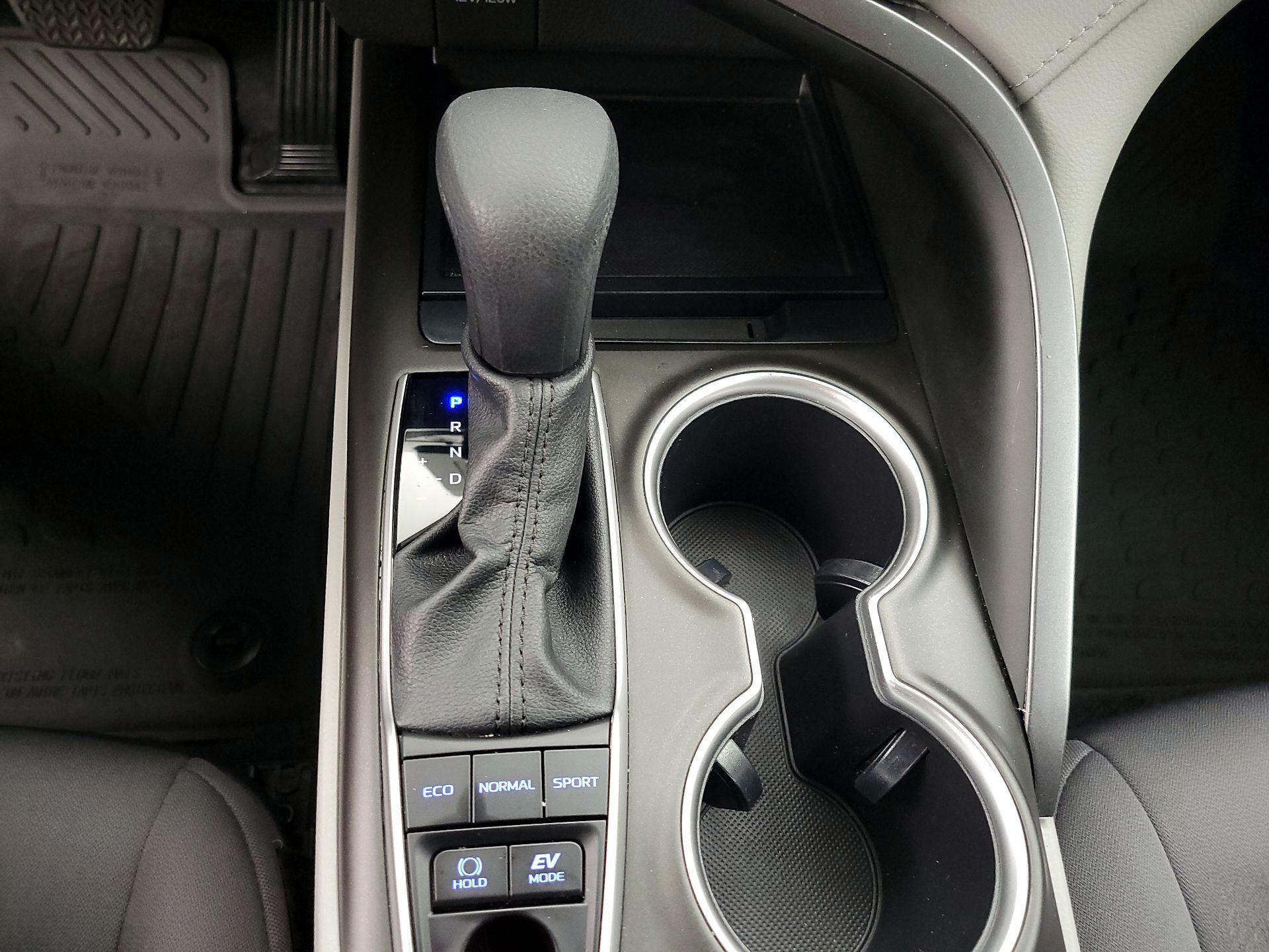 Thumbnail: 2023 Toyota Camry - 16