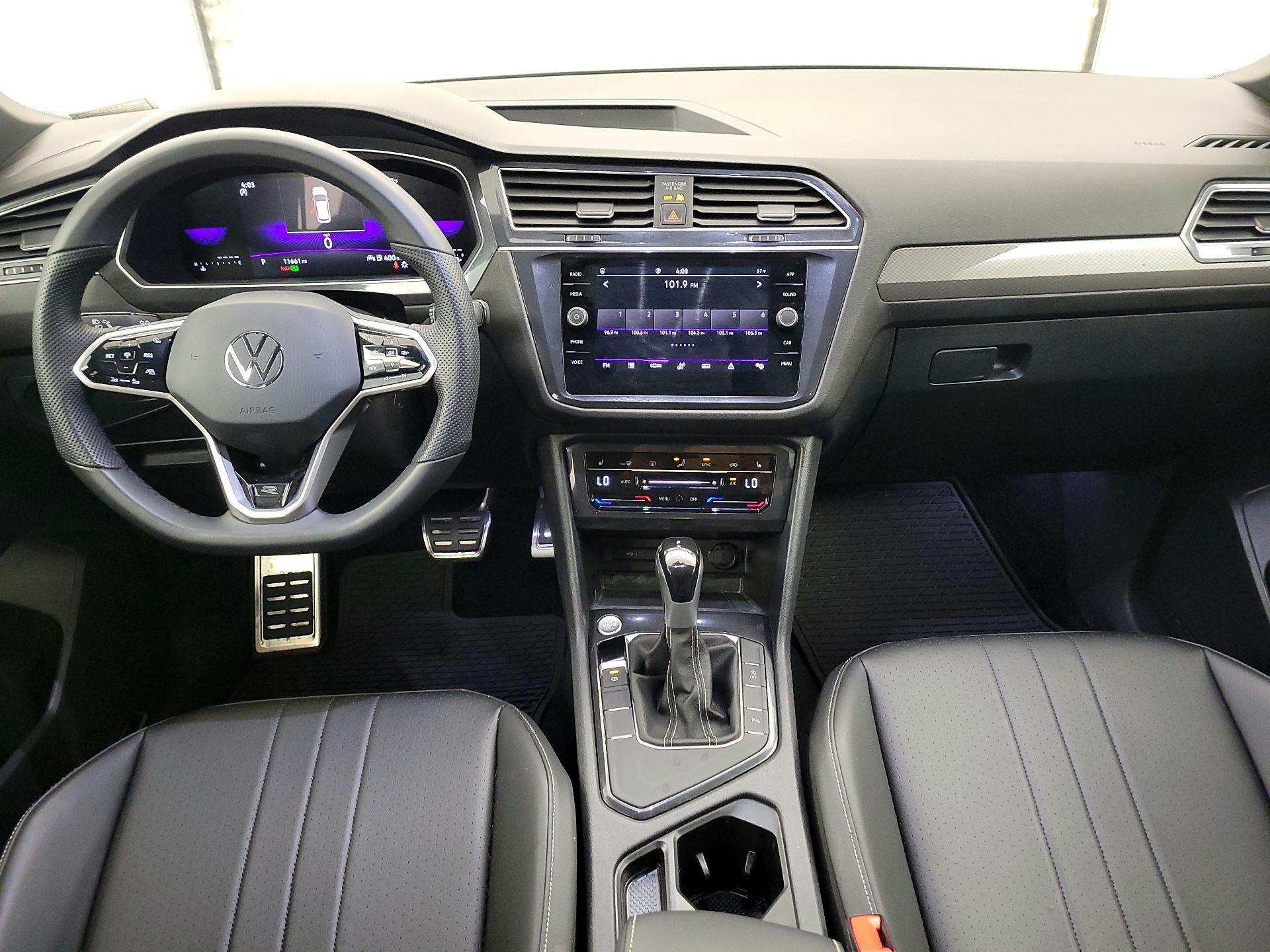 Thumbnail: 2023 Volkswagen Tiguan - 9