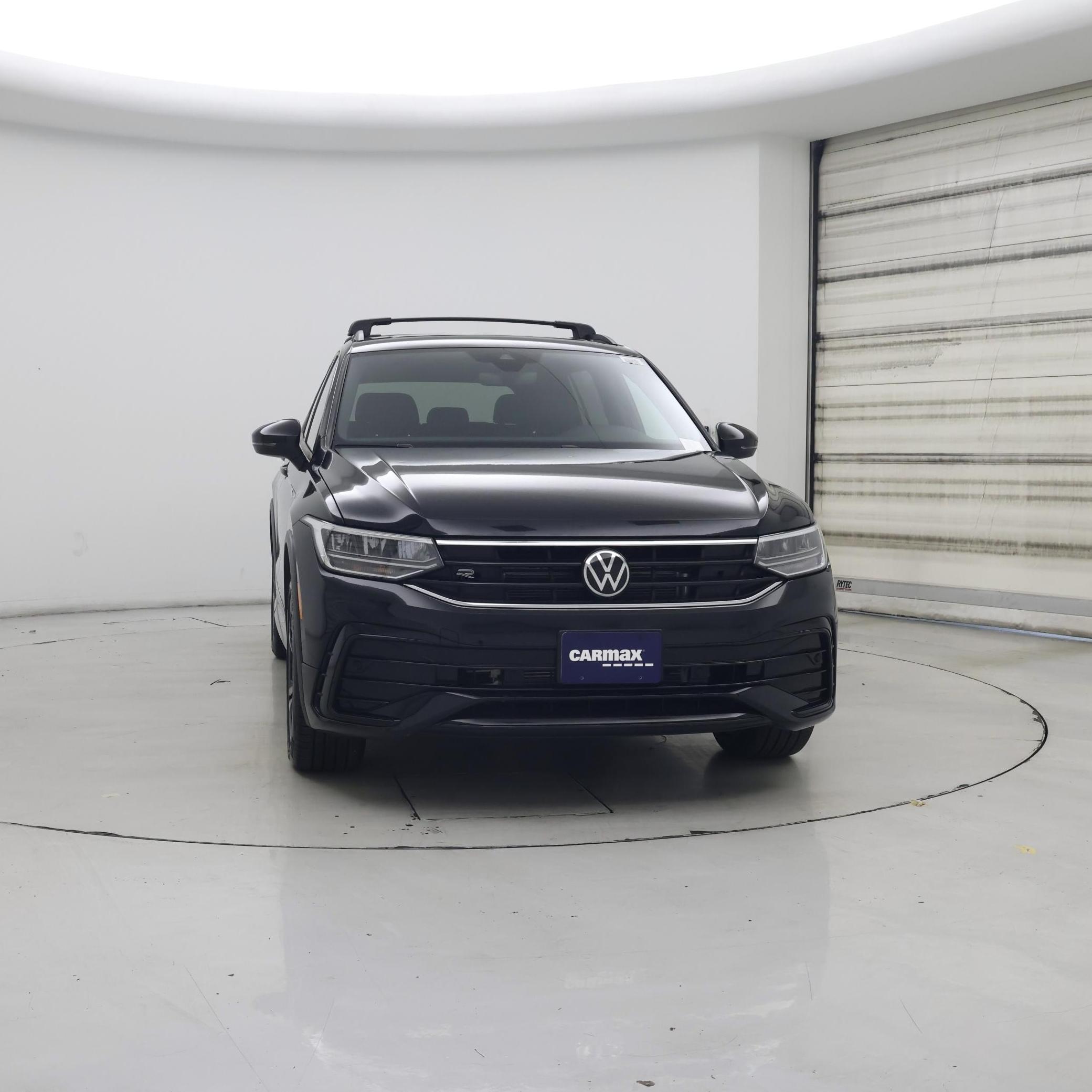 Thumbnail: 2023 Volkswagen Tiguan - 5