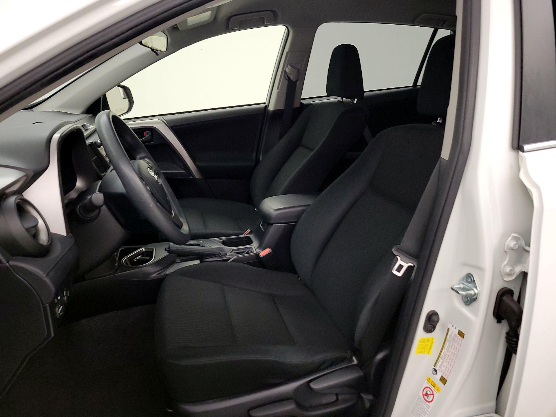 Thumbnail: 2017 Toyota RAV4 - 11