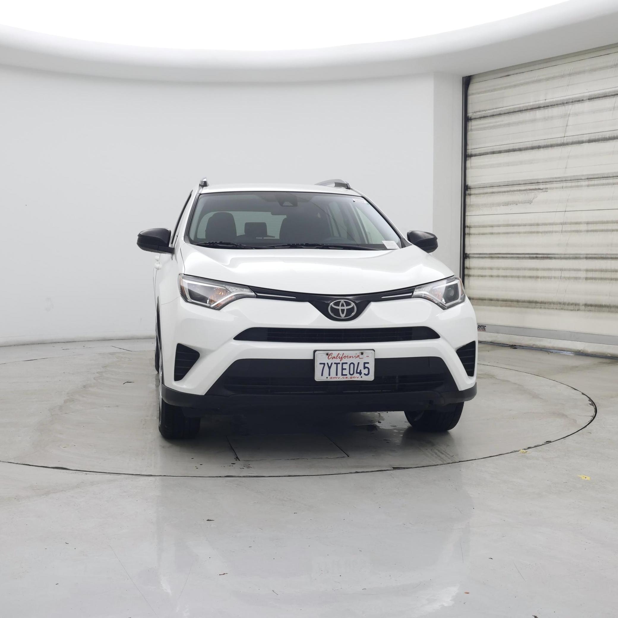 Thumbnail: 2017 Toyota RAV4 - 5