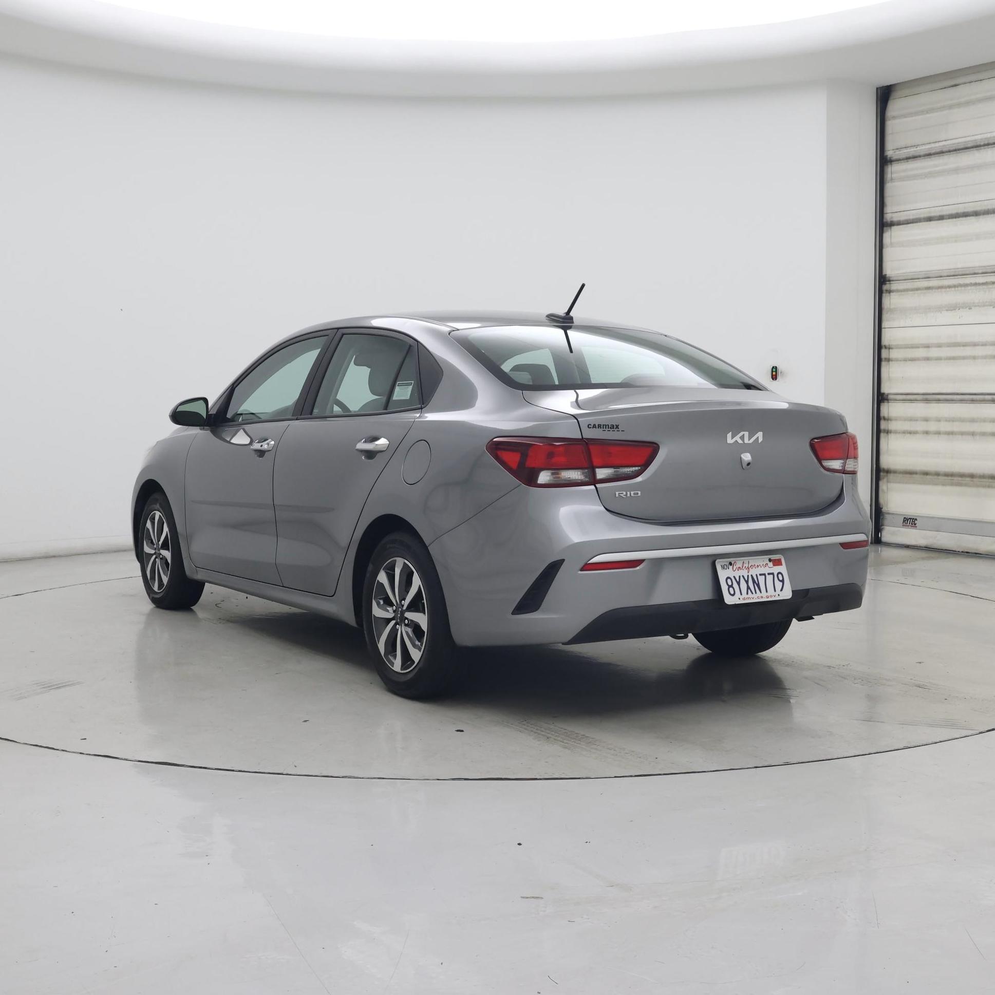 Thumbnail: 2022 Kia Rio - 2