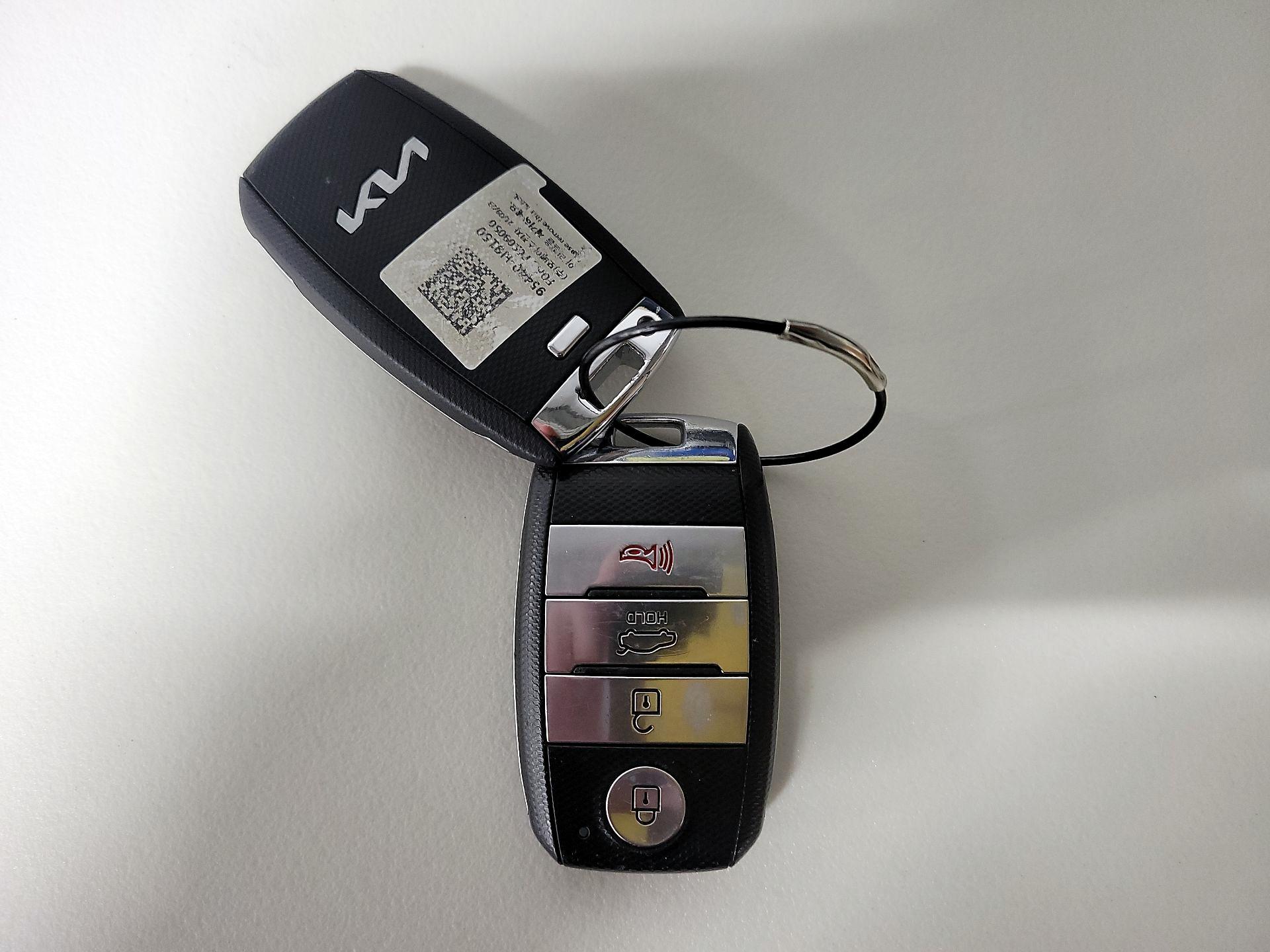 Thumbnail: 2022 Kia Rio - 19