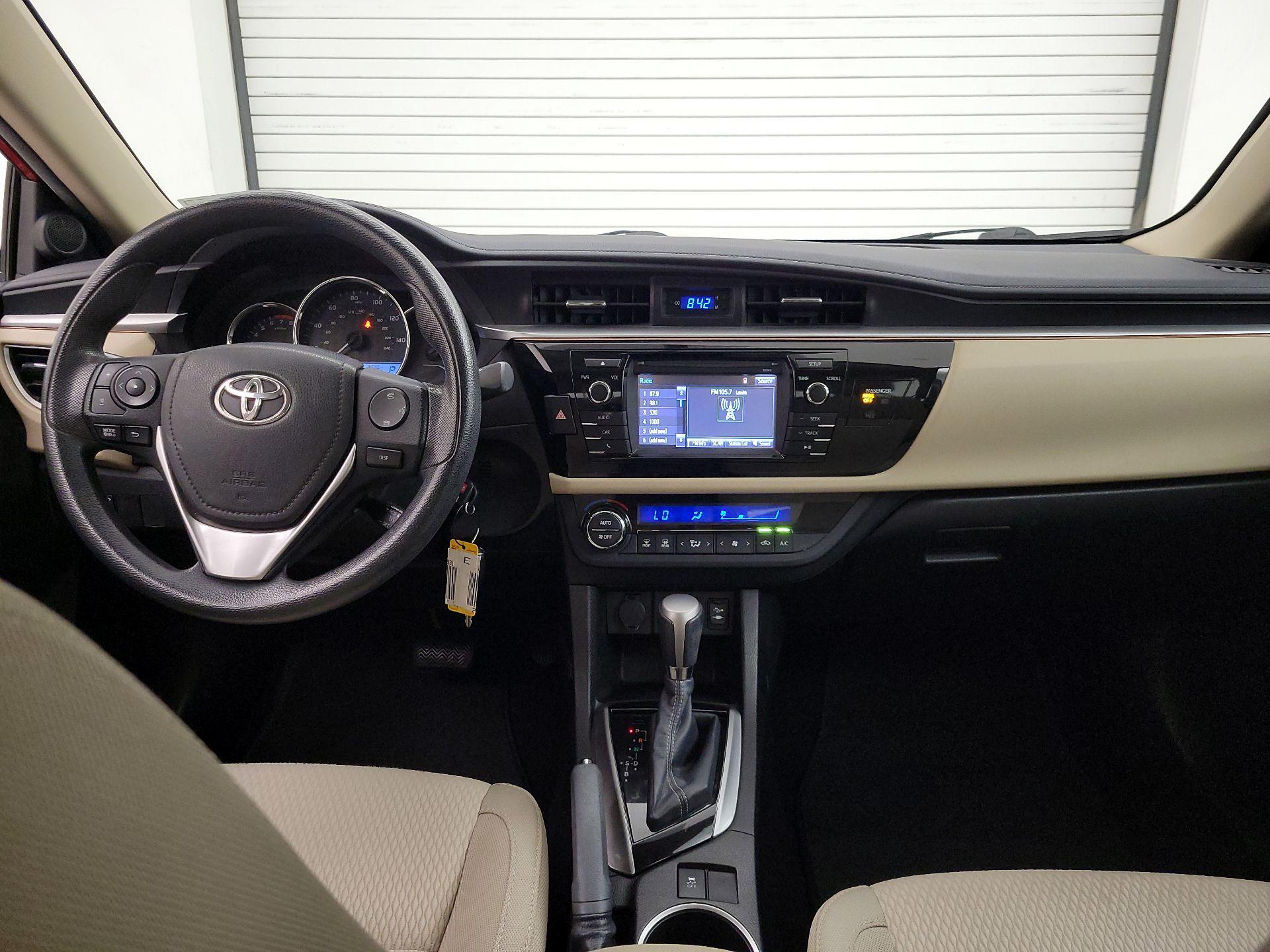 Thumbnail: 2015 Toyota Corolla - 9