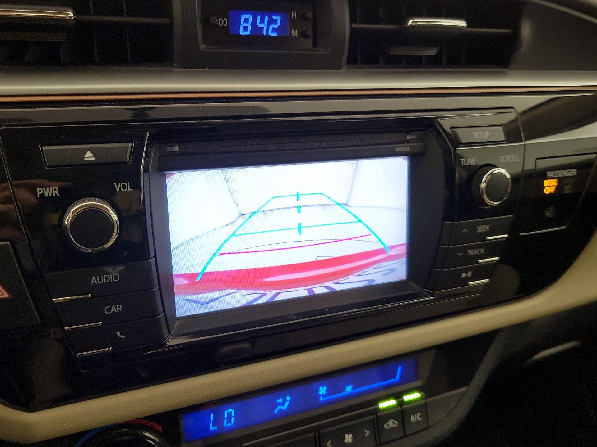 Thumbnail: 2015 Toyota Corolla - 14