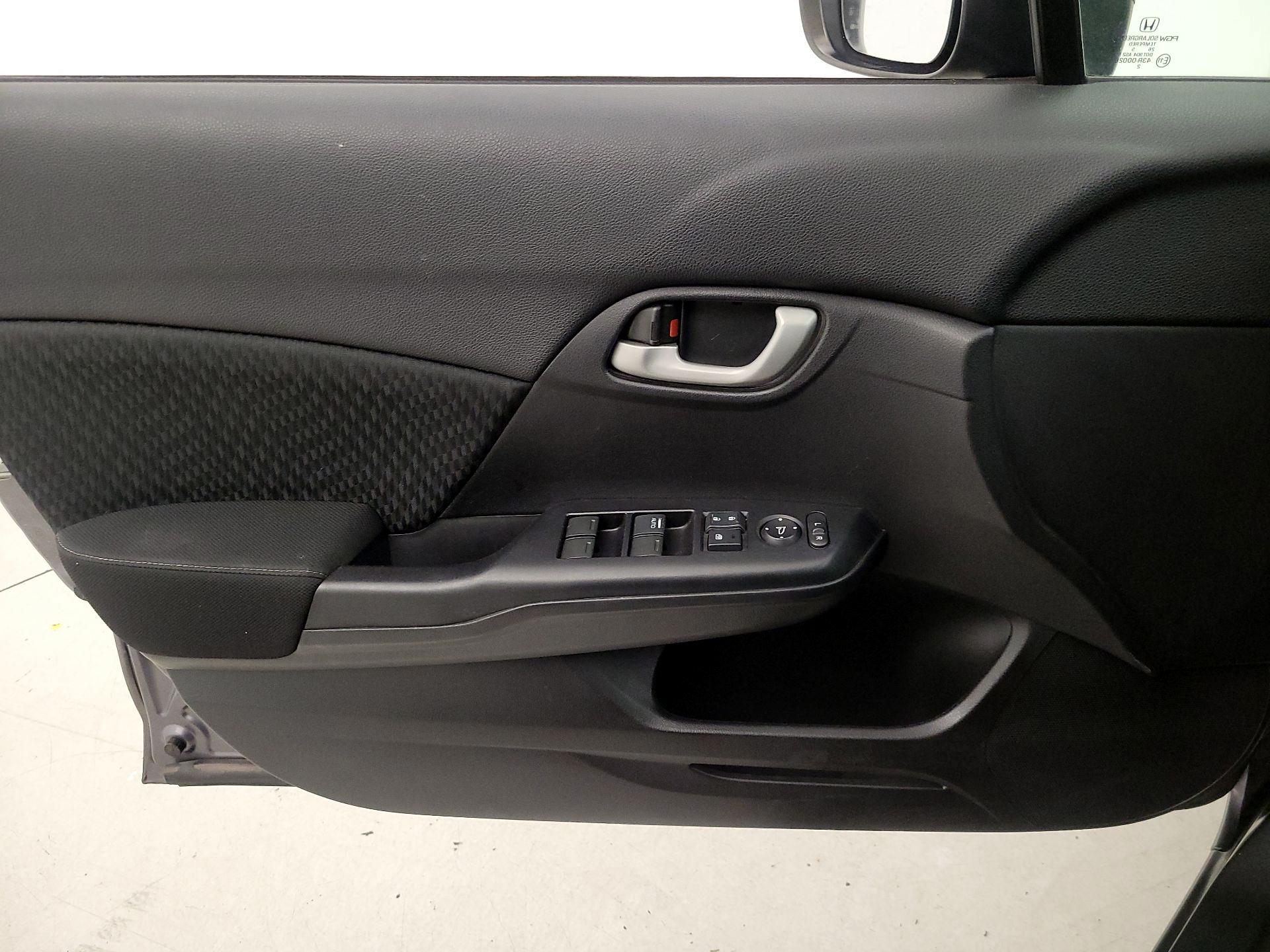 Thumbnail: 2015 Honda Civic - 12