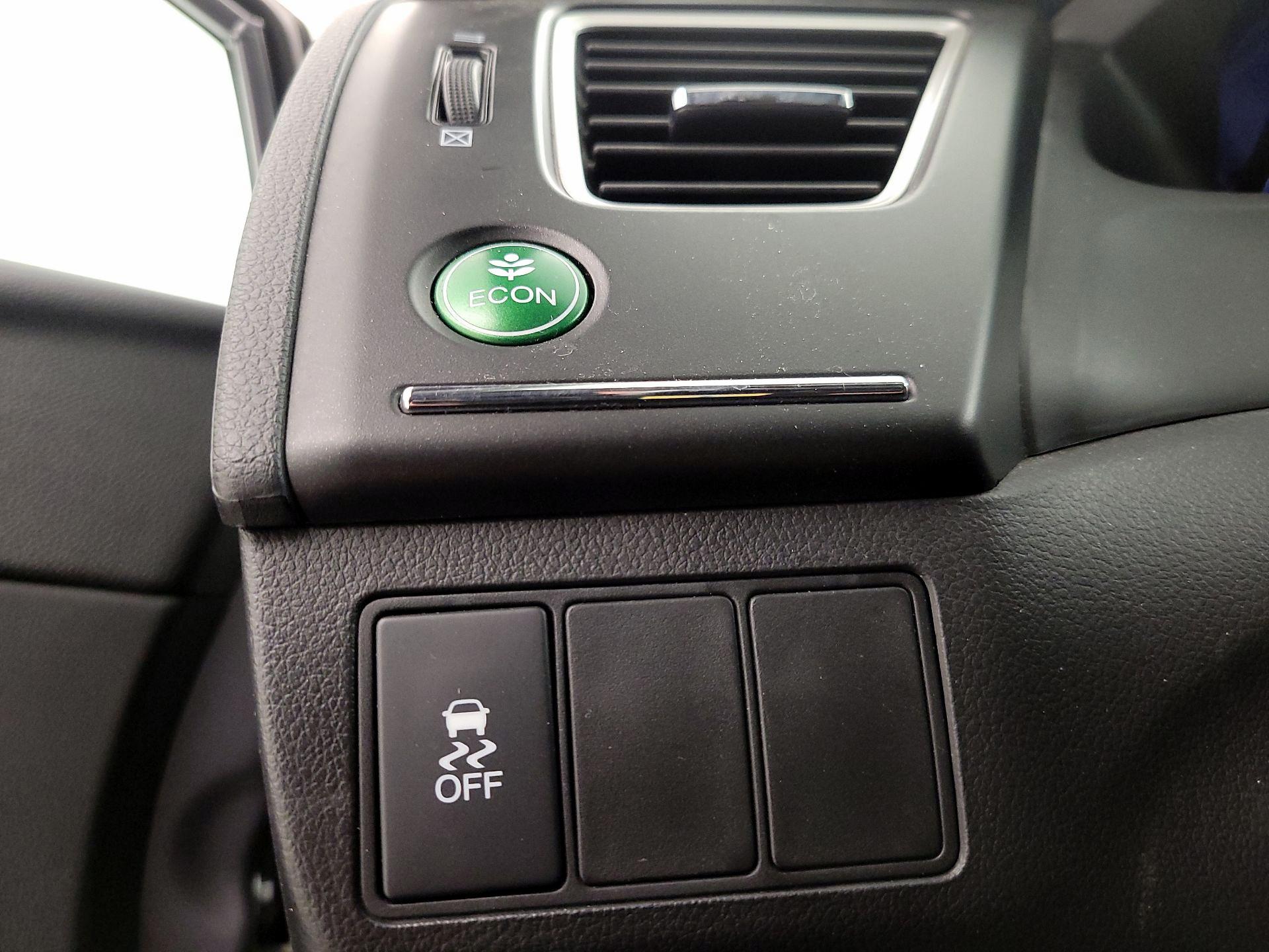 Thumbnail: 2015 Honda Civic - 13