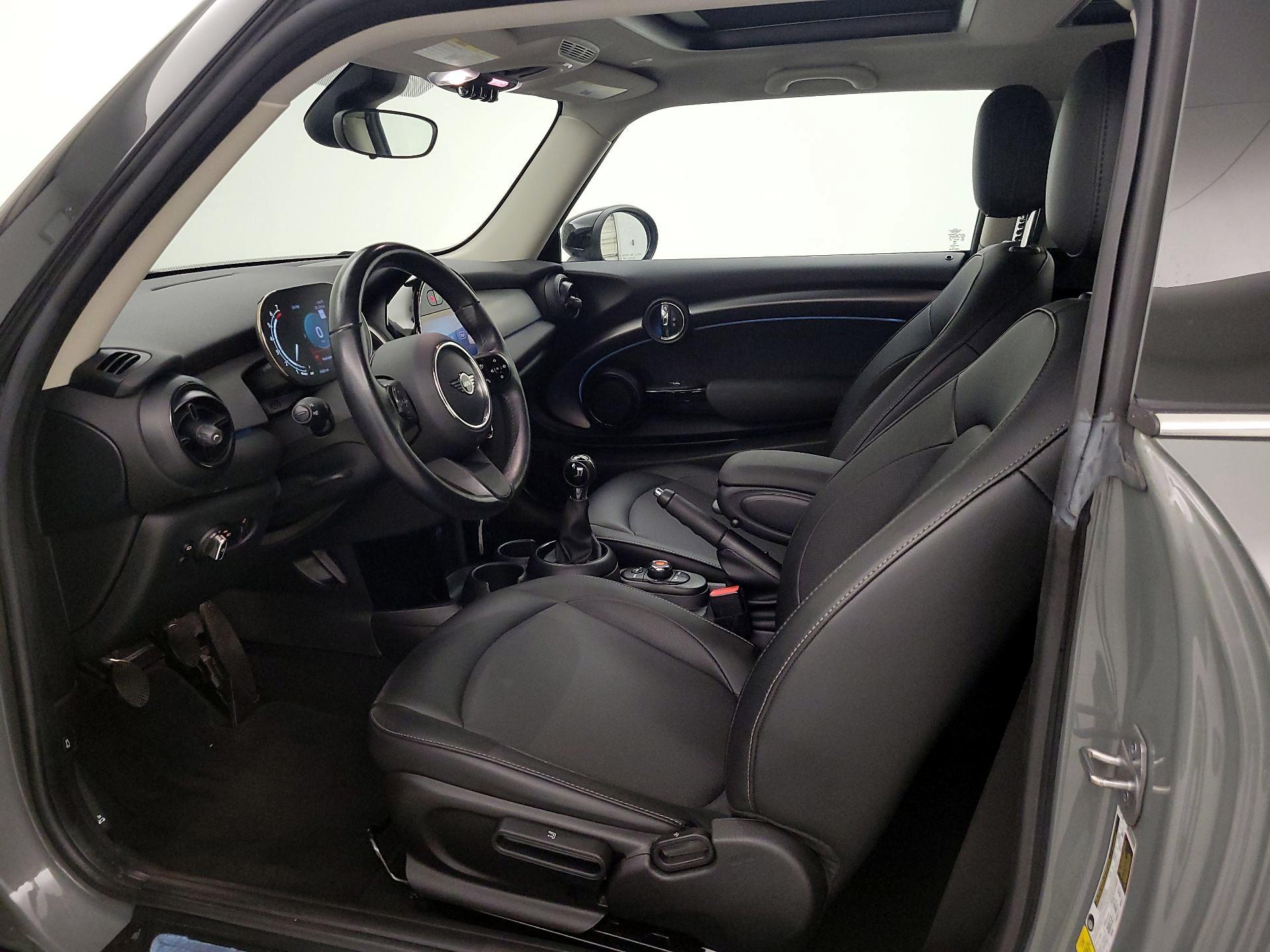 Thumbnail: 2022 MINI Cooper Hardtop - 11