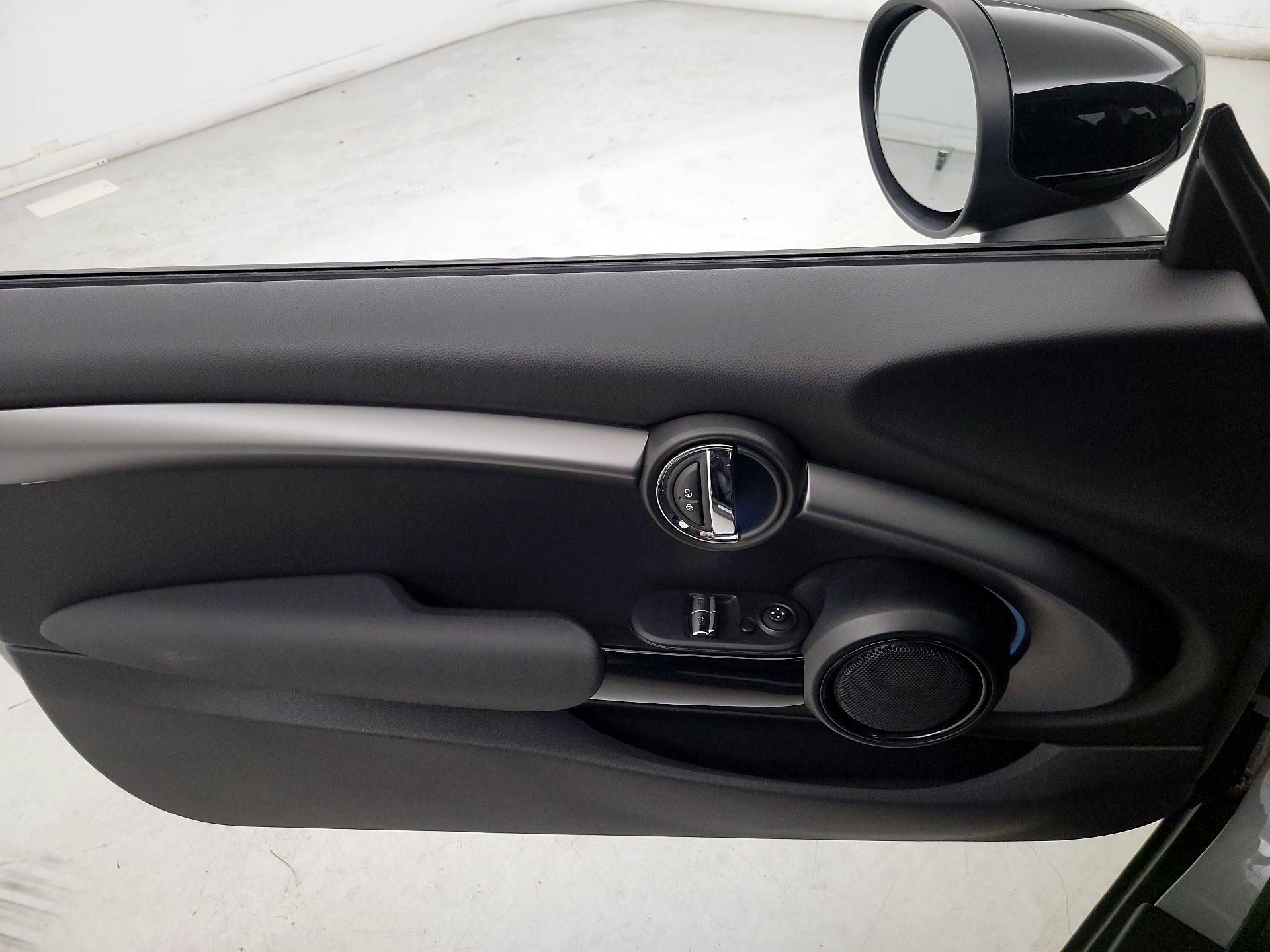 Thumbnail: 2022 MINI Cooper Hardtop - 12