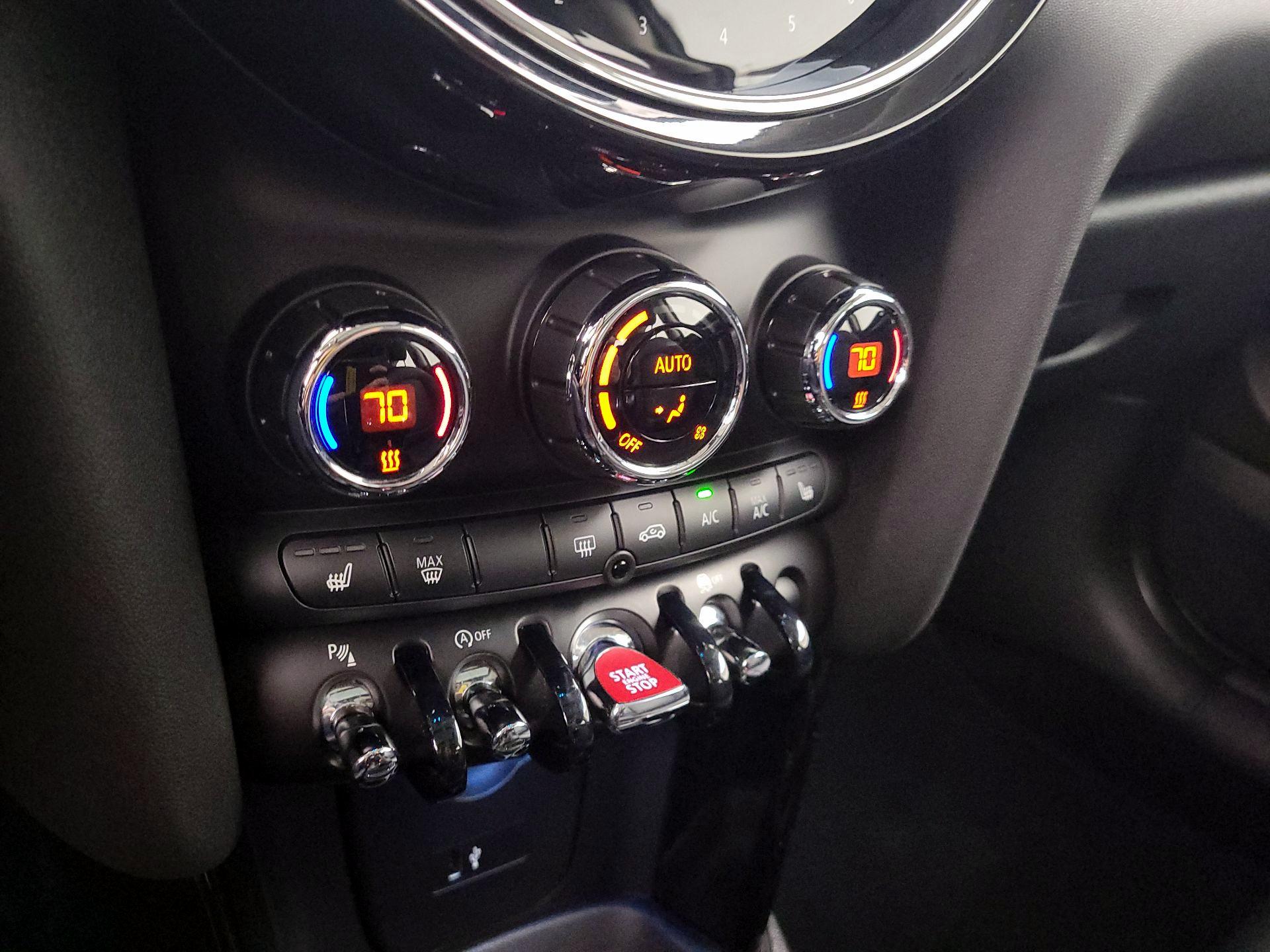 Thumbnail: 2022 MINI Cooper Hardtop - 15