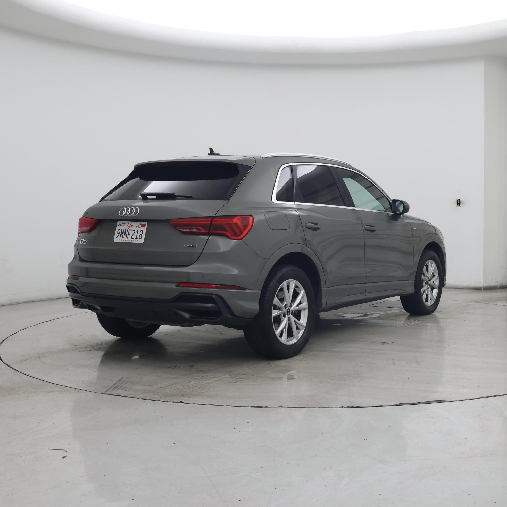 Thumbnail: 2022 Audi Q3 - 8