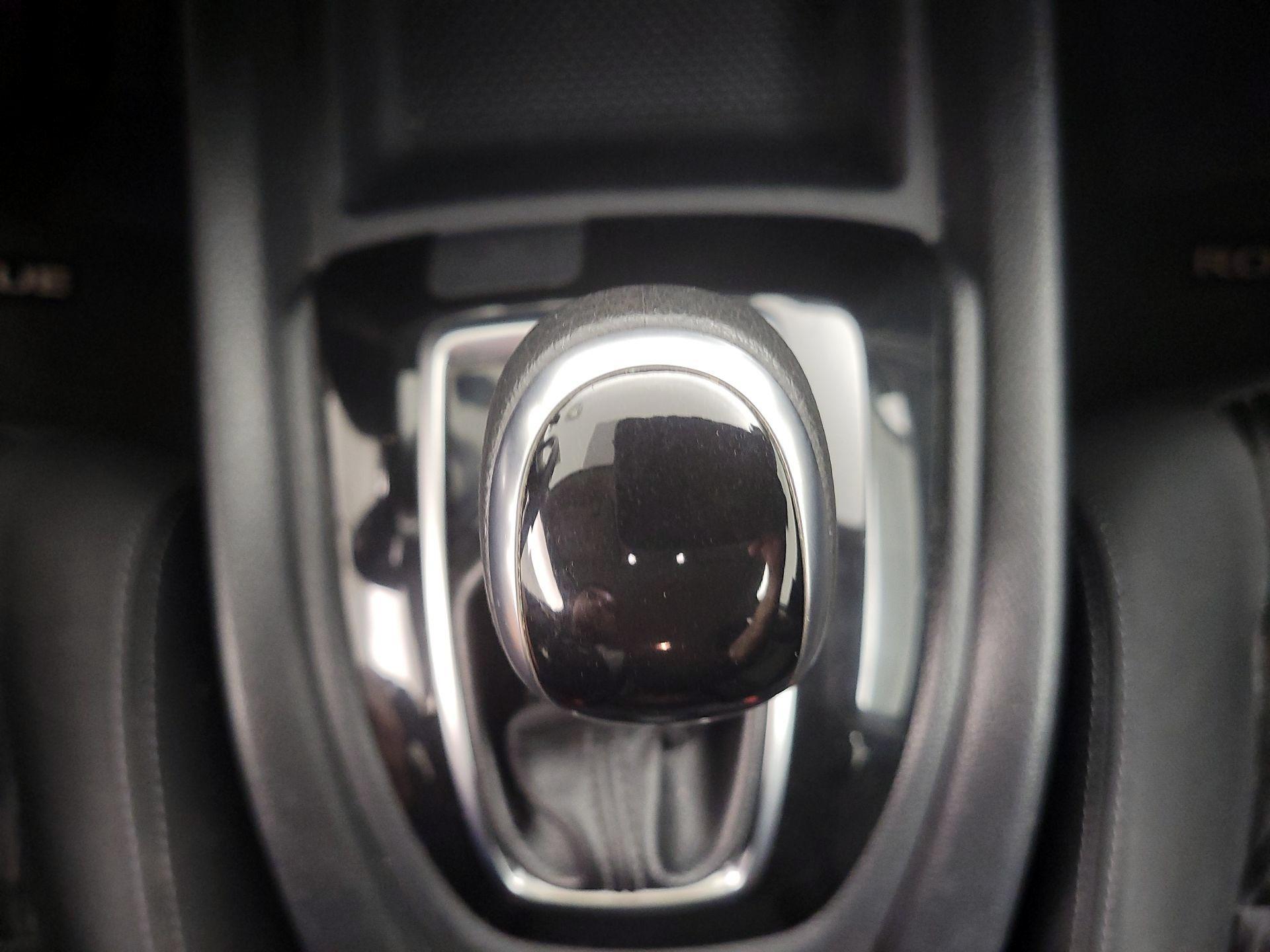 Thumbnail: 2017 Nissan Rogue - 17