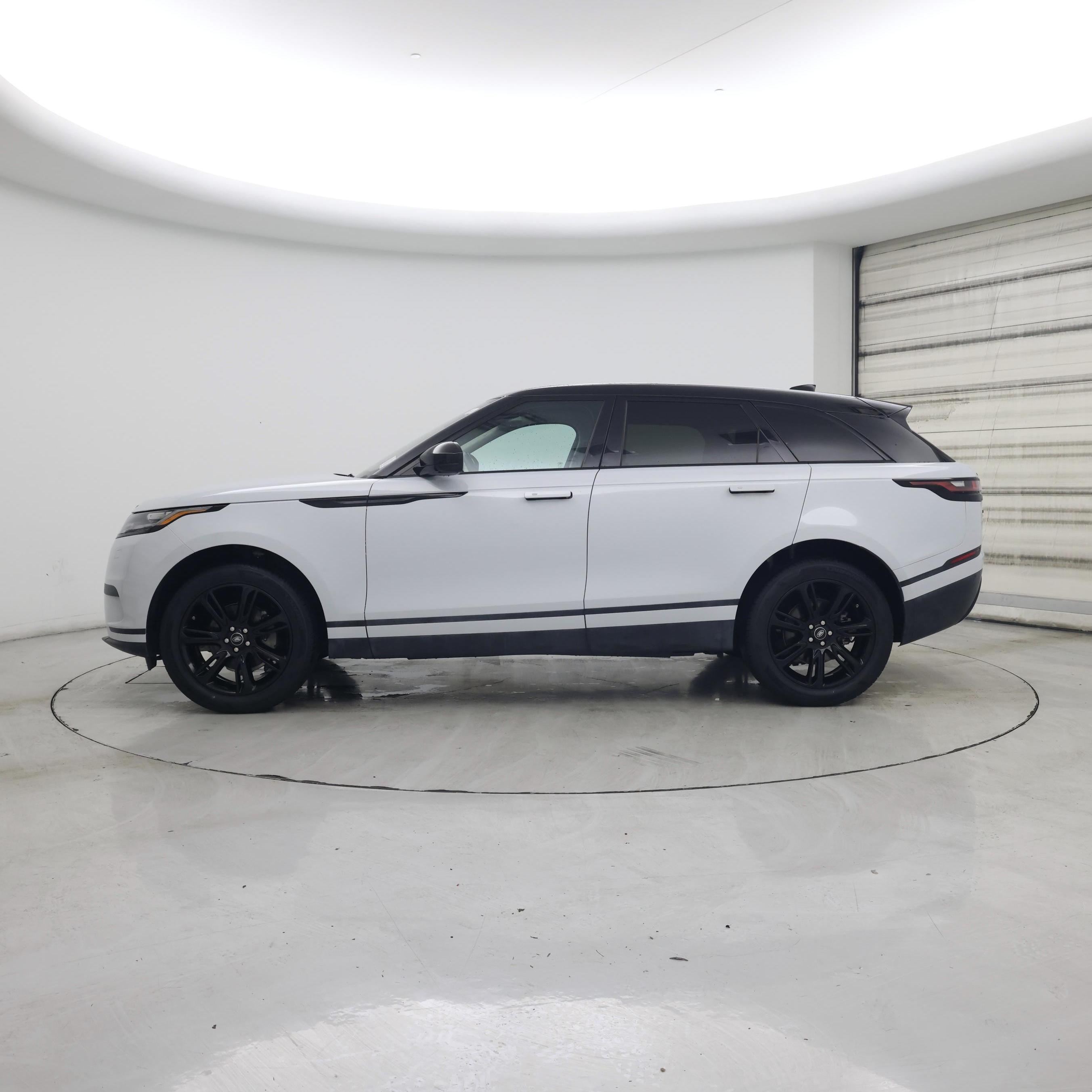 Thumbnail: 2018 Land Rover Range Rover Velar - 3