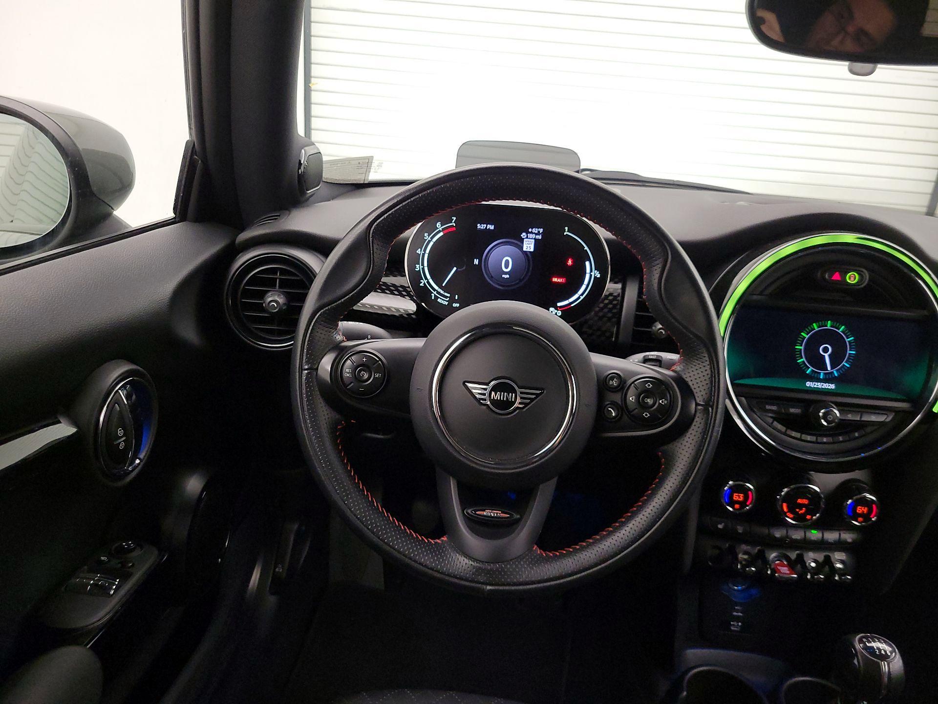 Thumbnail: 2021 MINI Cooper Hardtop - 10