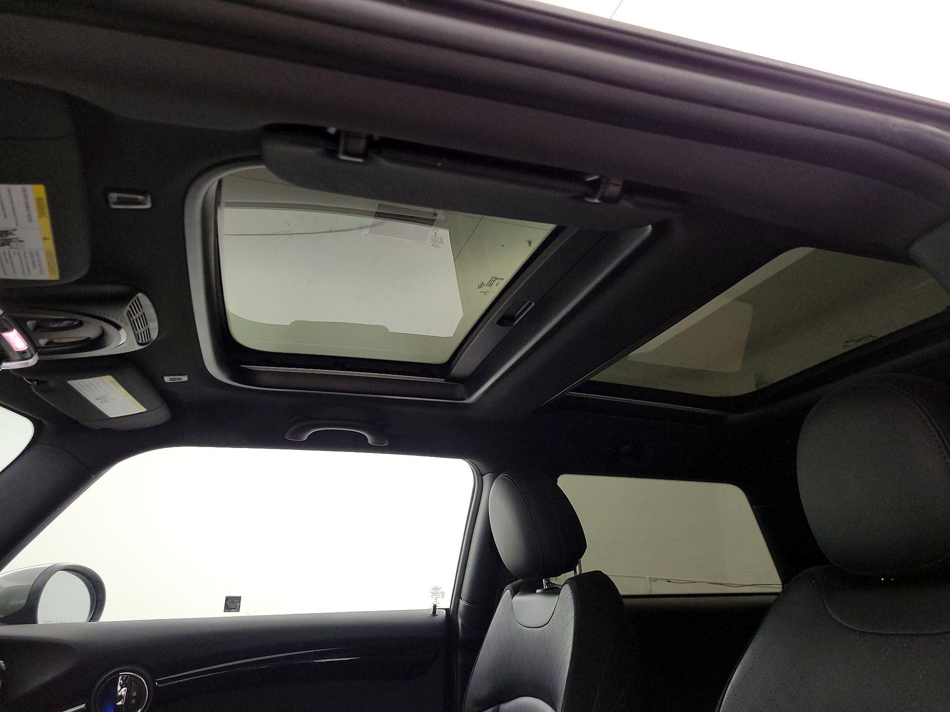 Thumbnail: 2021 MINI Cooper Hardtop - 20