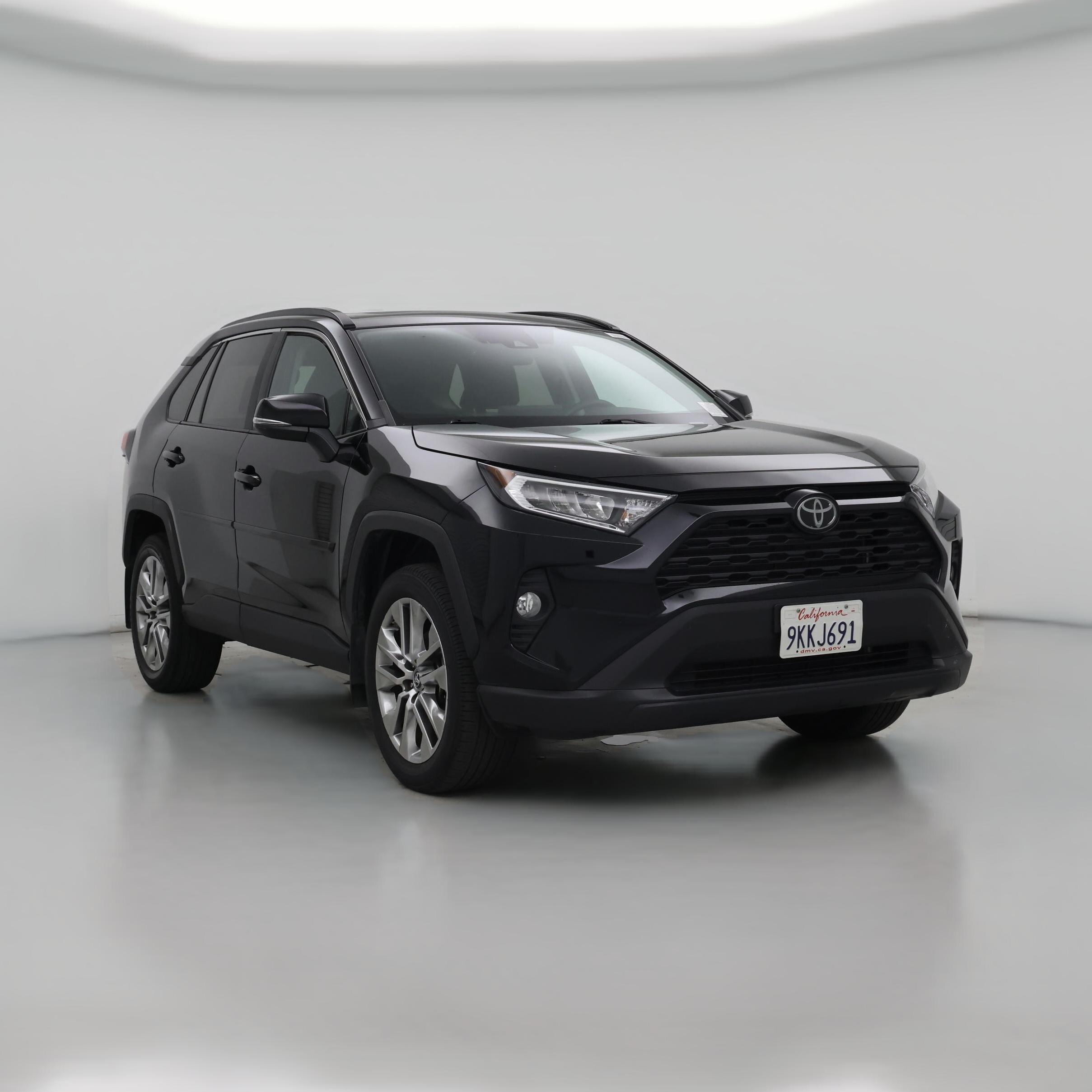 Thumbnail: 2019 Toyota RAV4 - 1