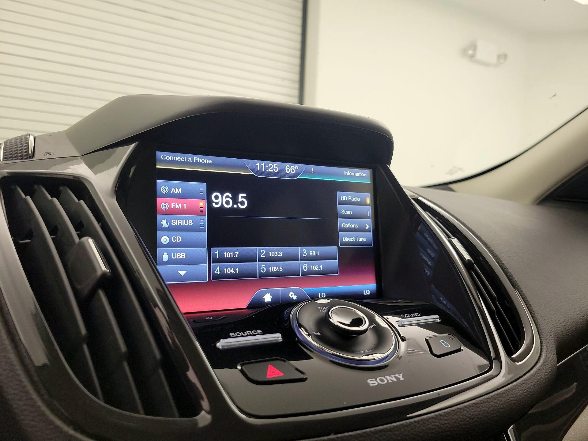 Thumbnail: 2014 Ford Escape - 15