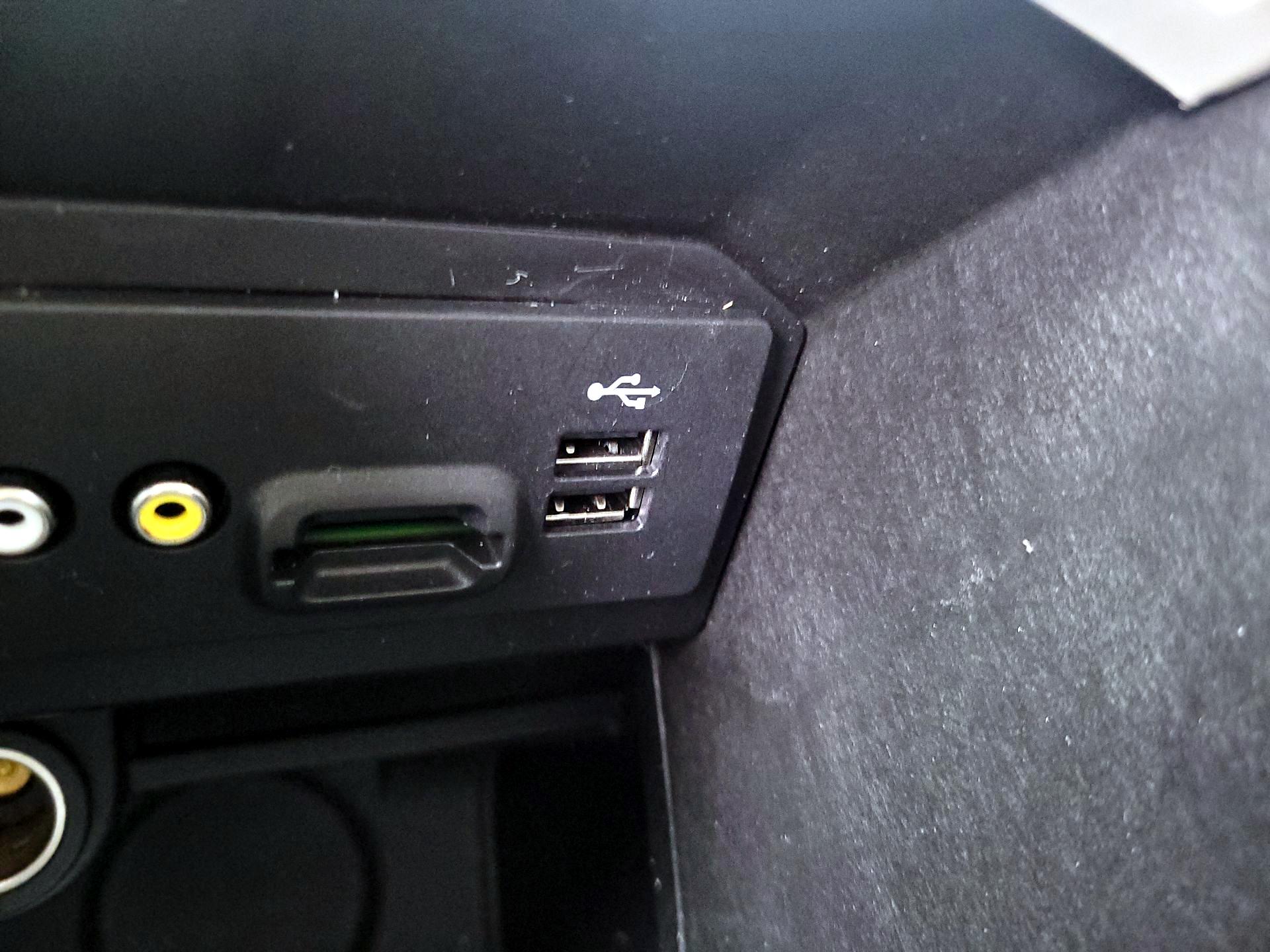 Thumbnail: 2014 Ford Escape - 18