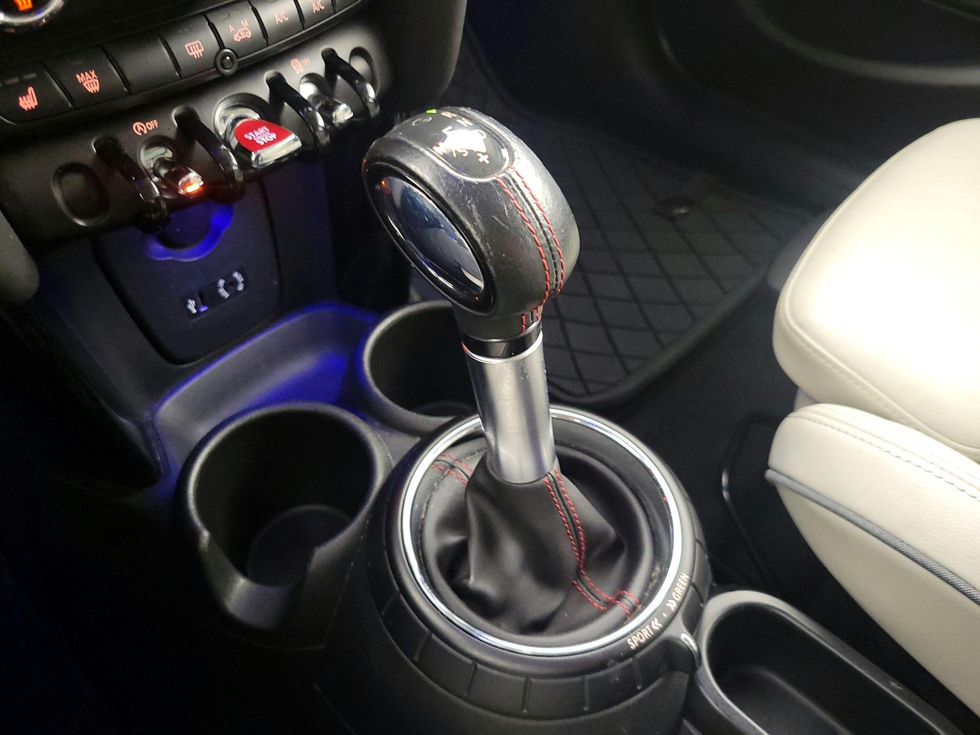 Thumbnail: 2016 MINI Cooper Hardtop - 16